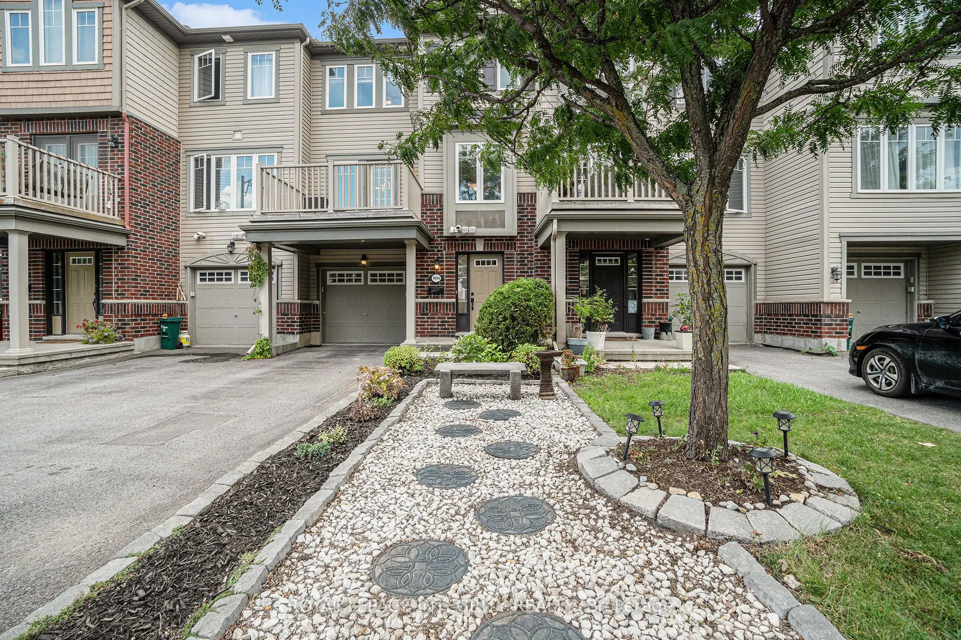 1604 Haydon Circle
