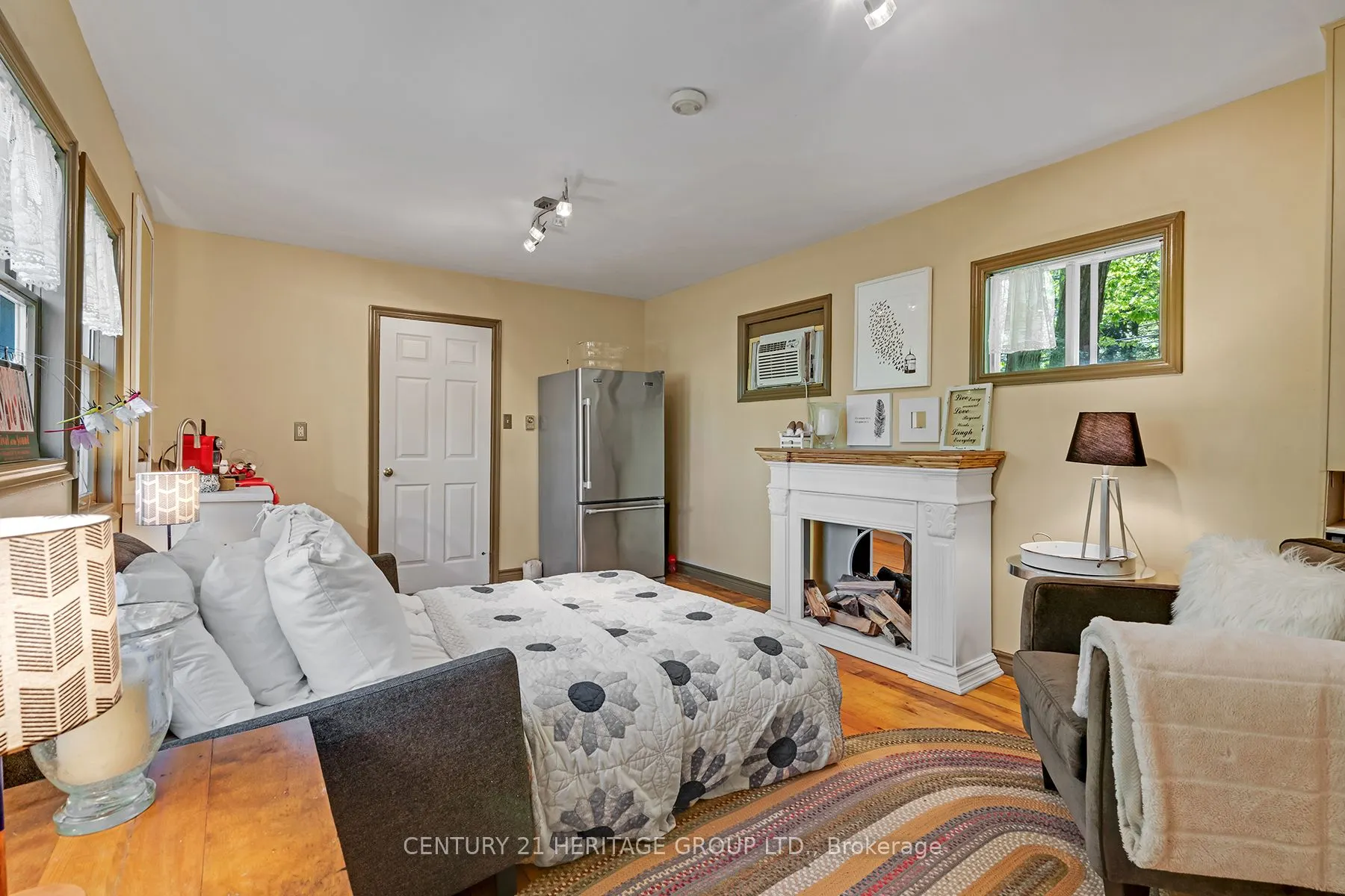 46 Goddard Crescent