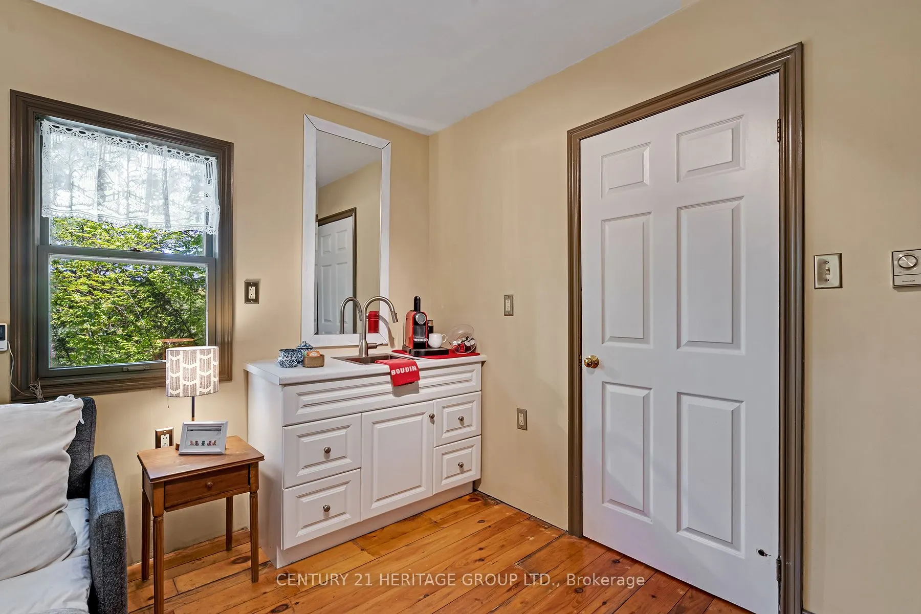 46 Goddard Crescent