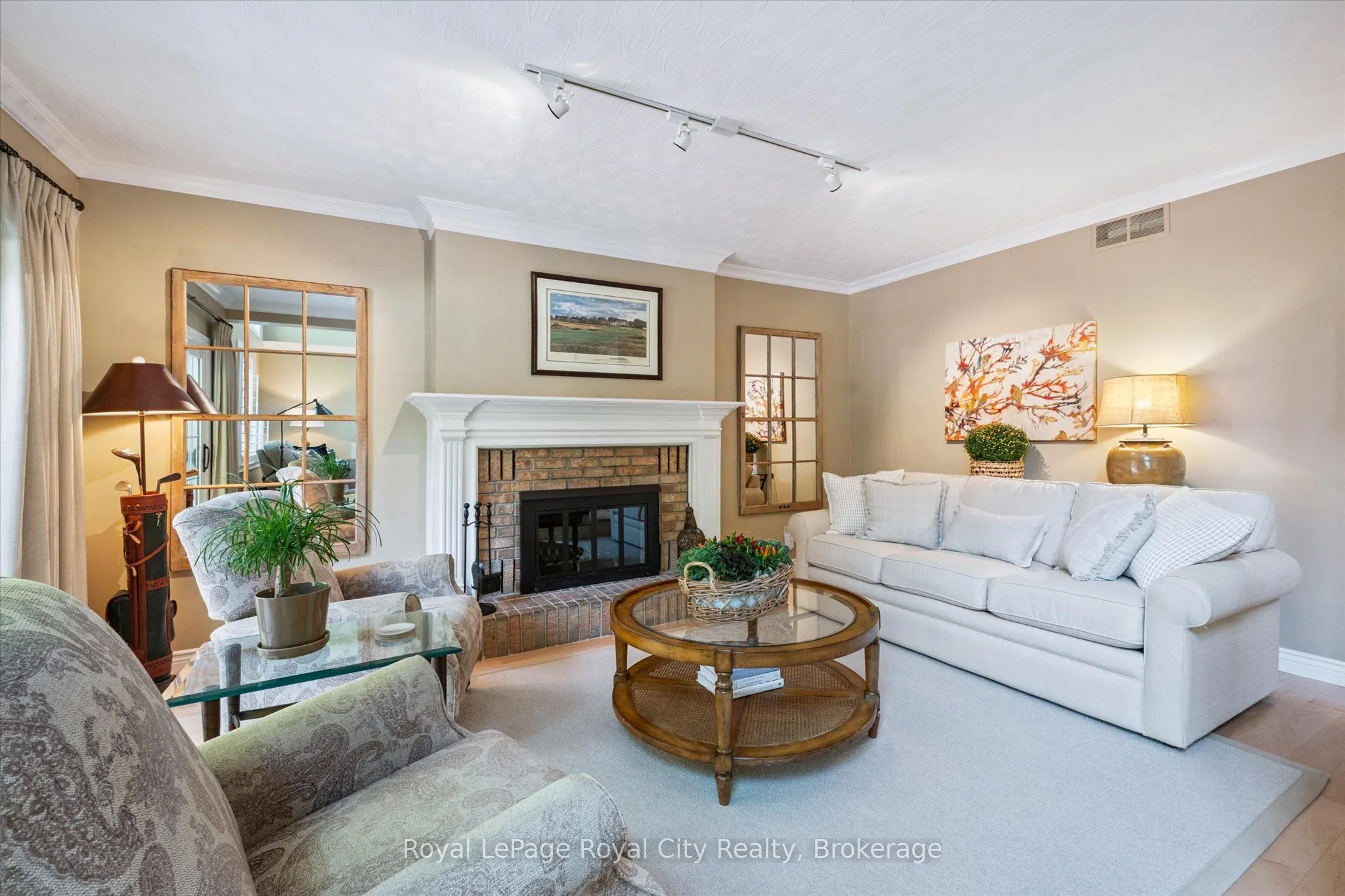 15 Sugarbush Place