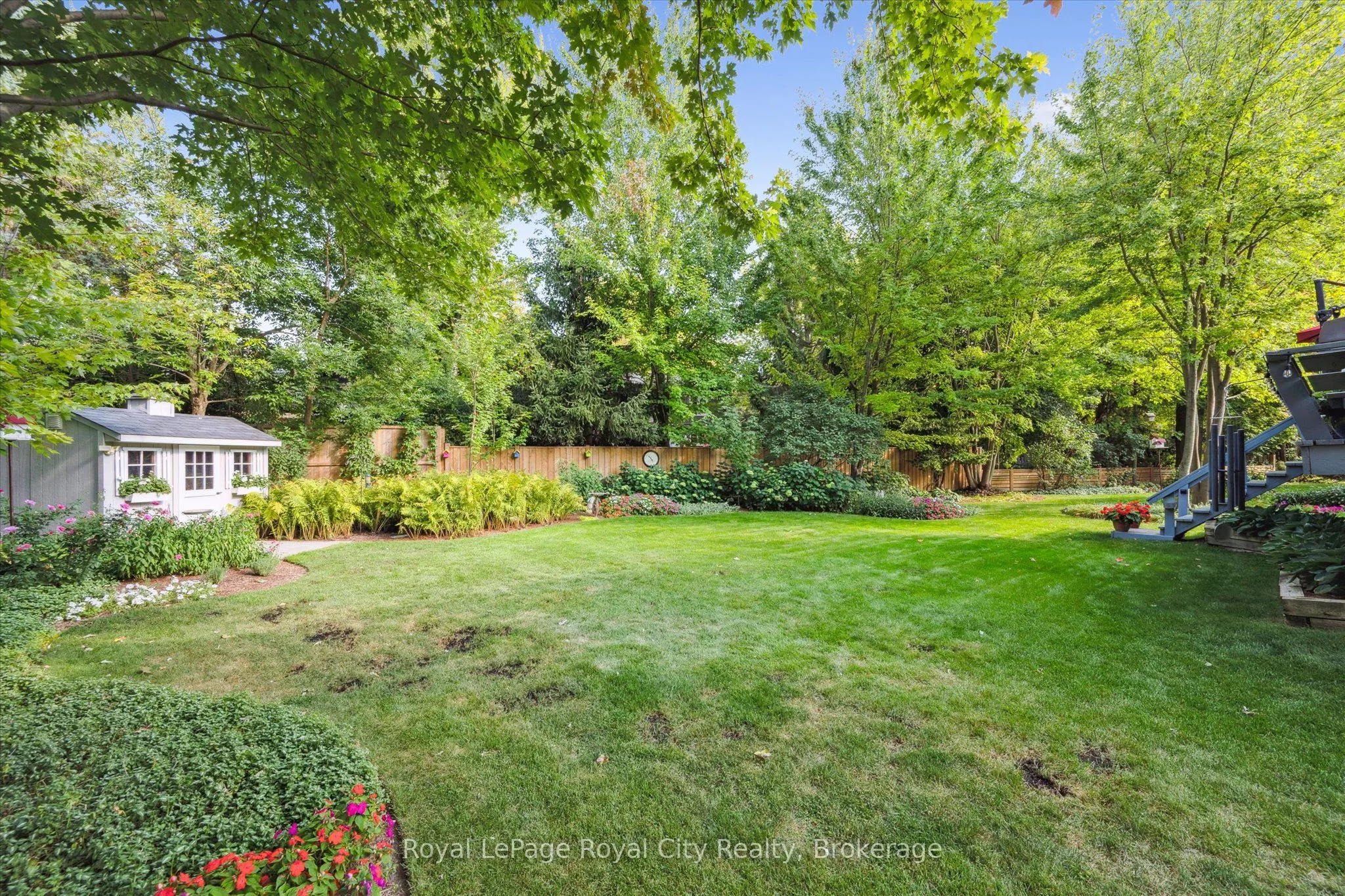 15 Sugarbush Place