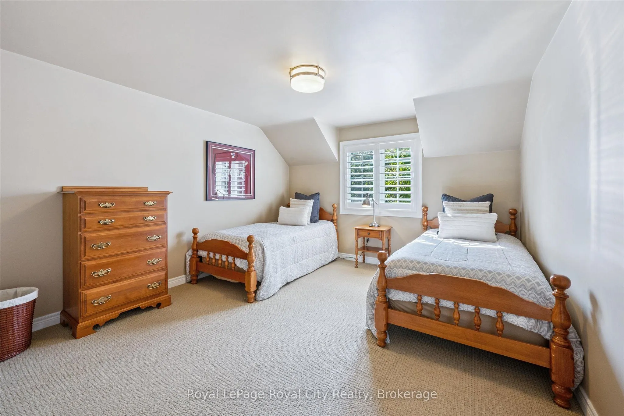 15 Sugarbush Place