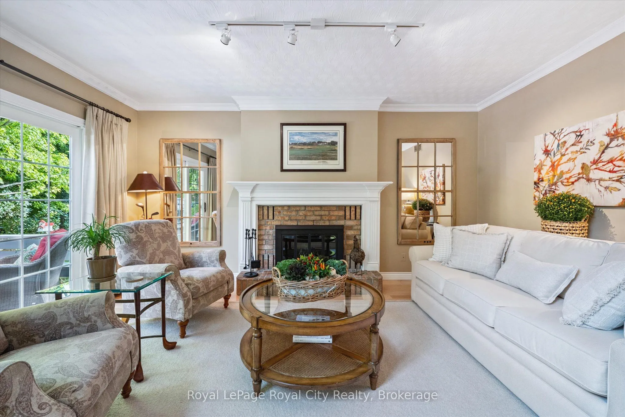 15 Sugarbush Place