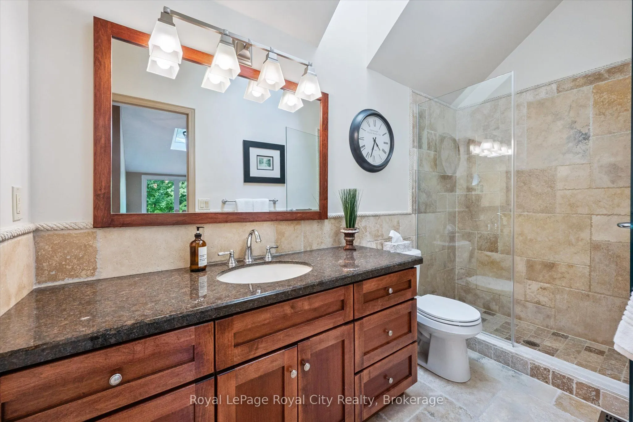 15 Sugarbush Place