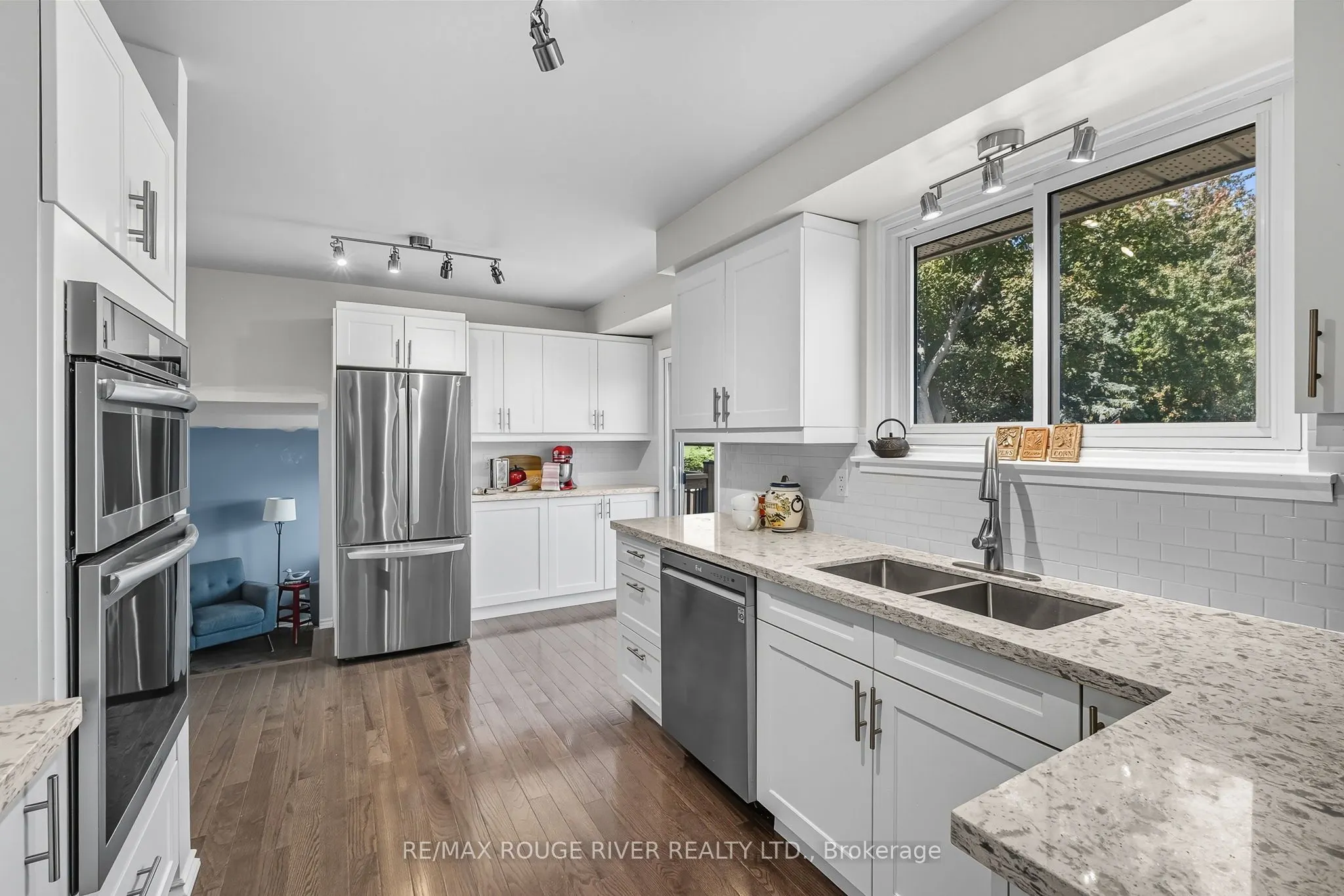 326 Lakeshore Drive