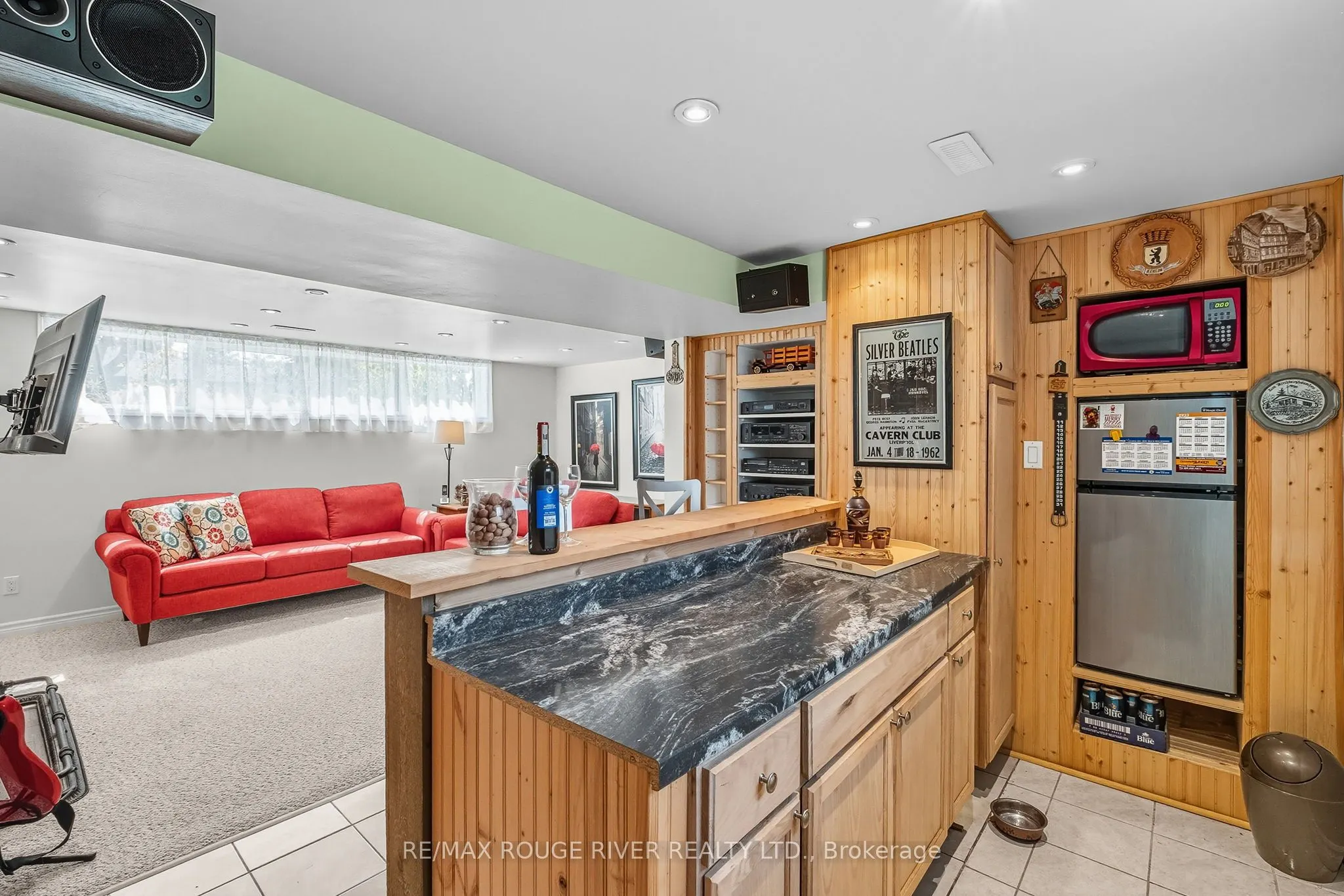 326 Lakeshore Drive