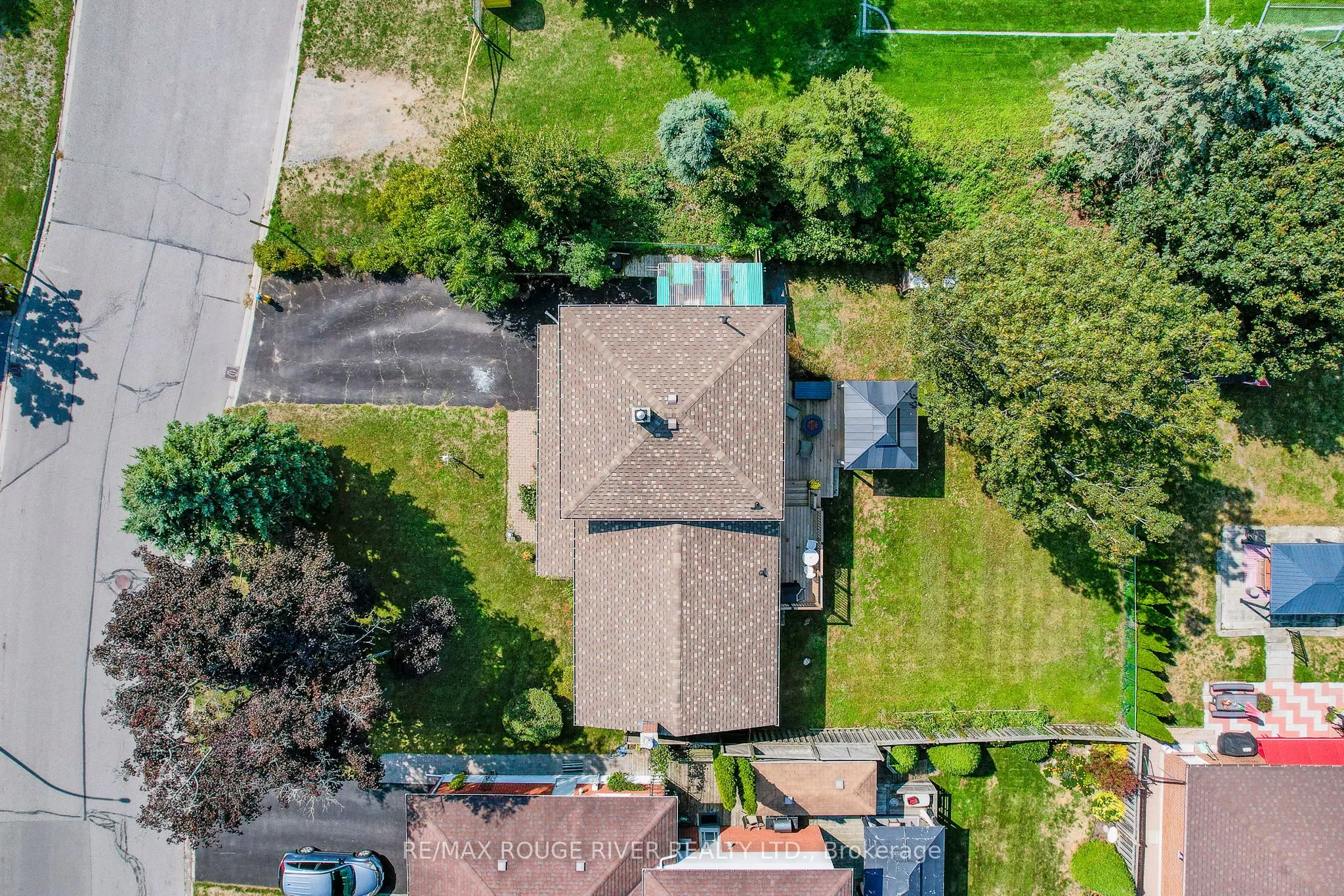 326 Lakeshore Drive