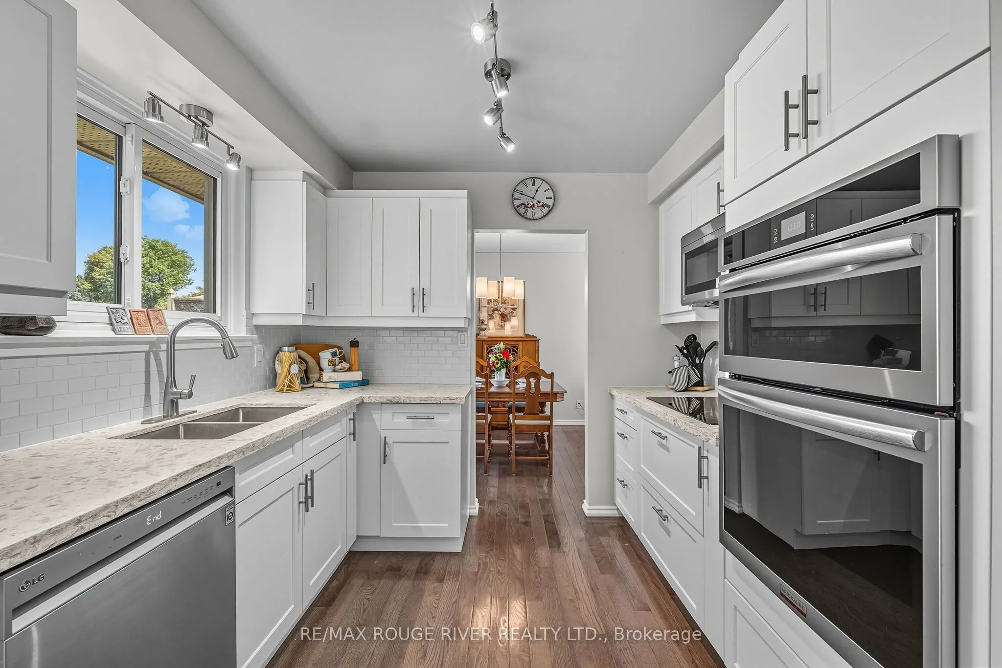 326 Lakeshore Drive