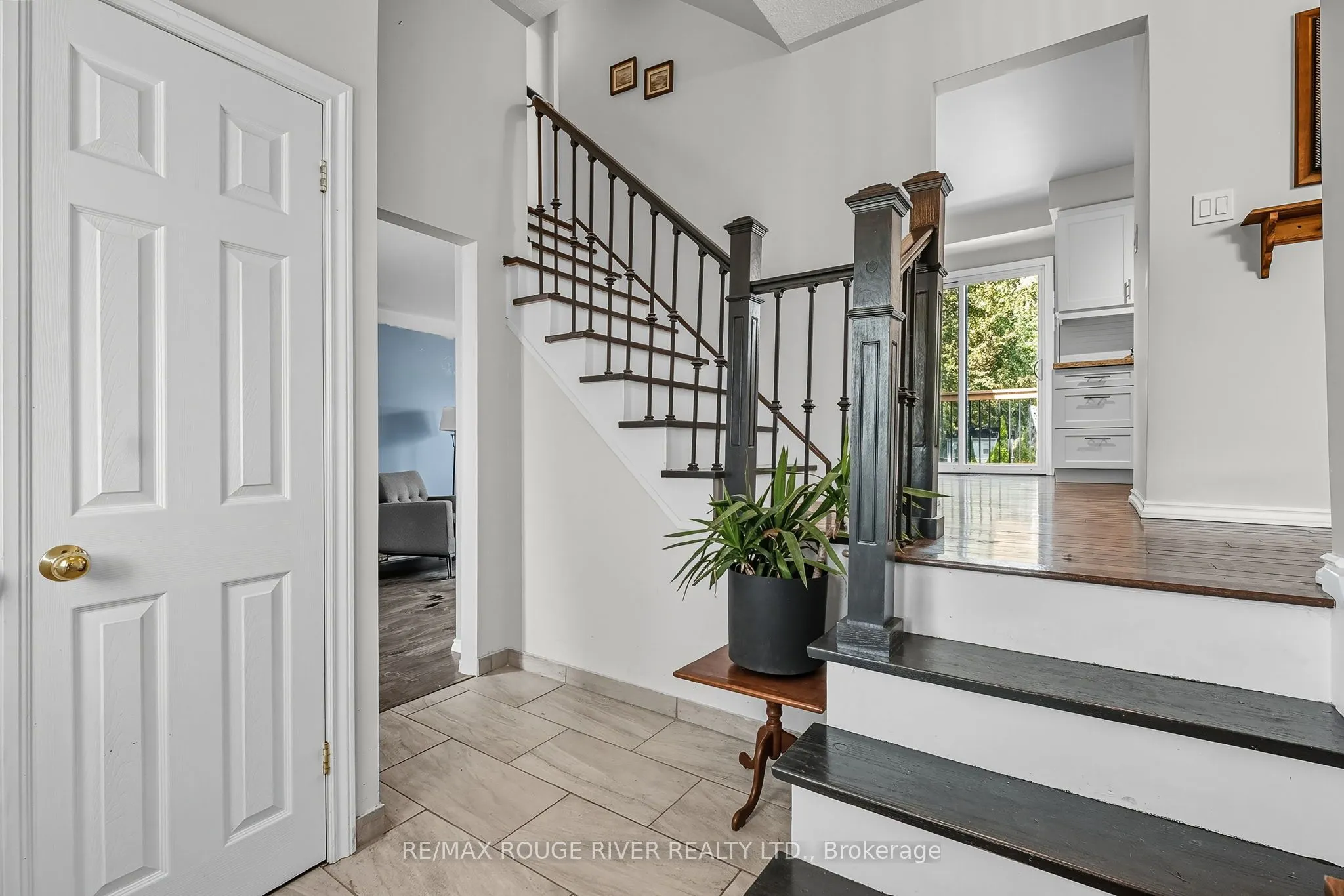 326 Lakeshore Drive