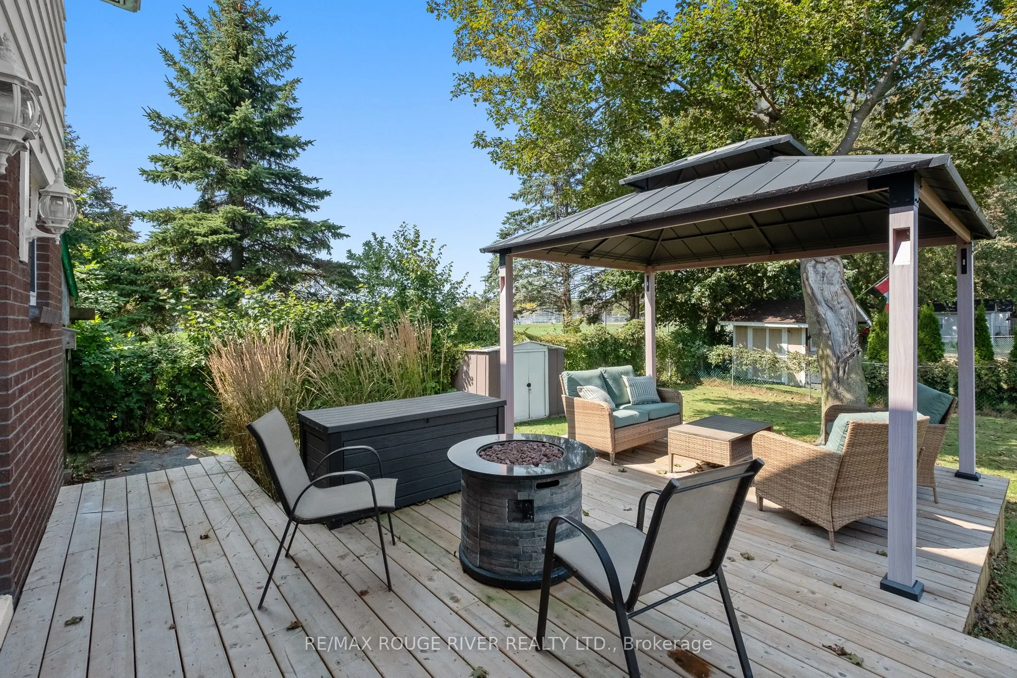 326 Lakeshore Drive