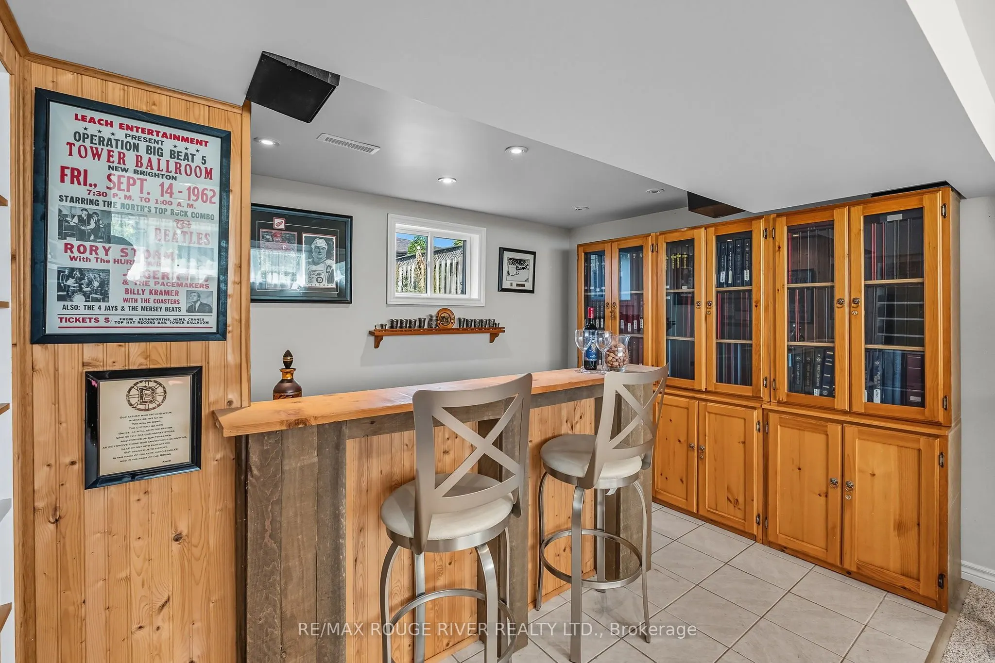 326 Lakeshore Drive