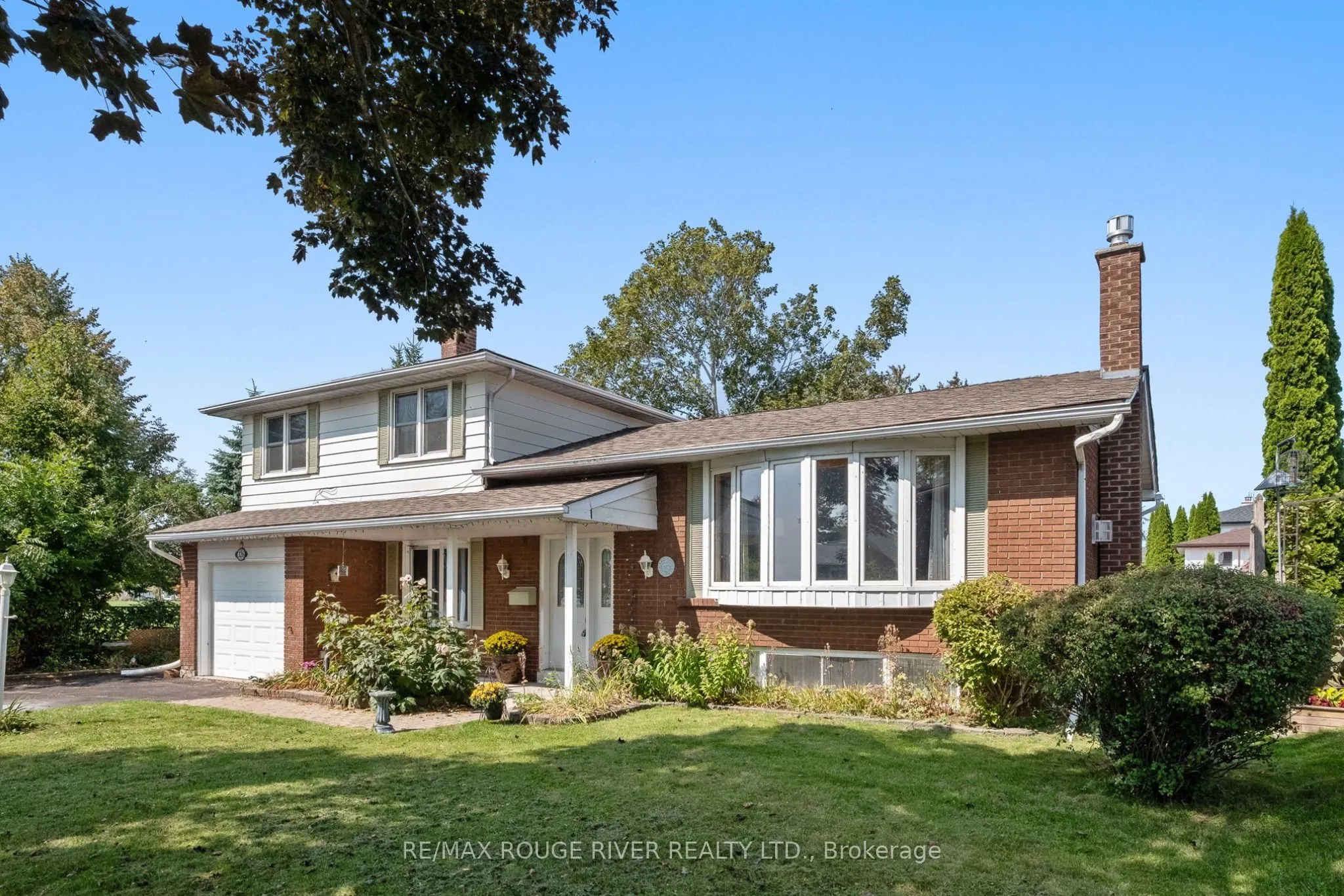 326 Lakeshore Drive