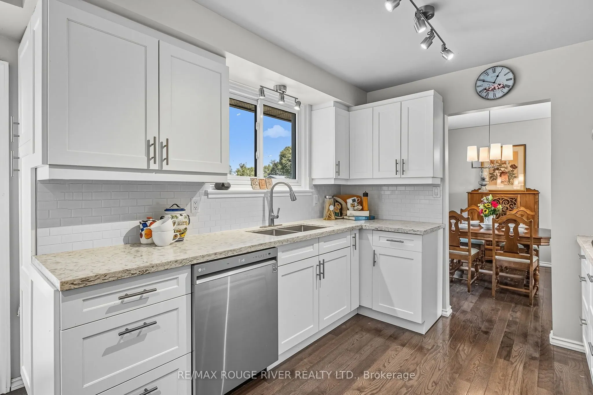 326 Lakeshore Drive