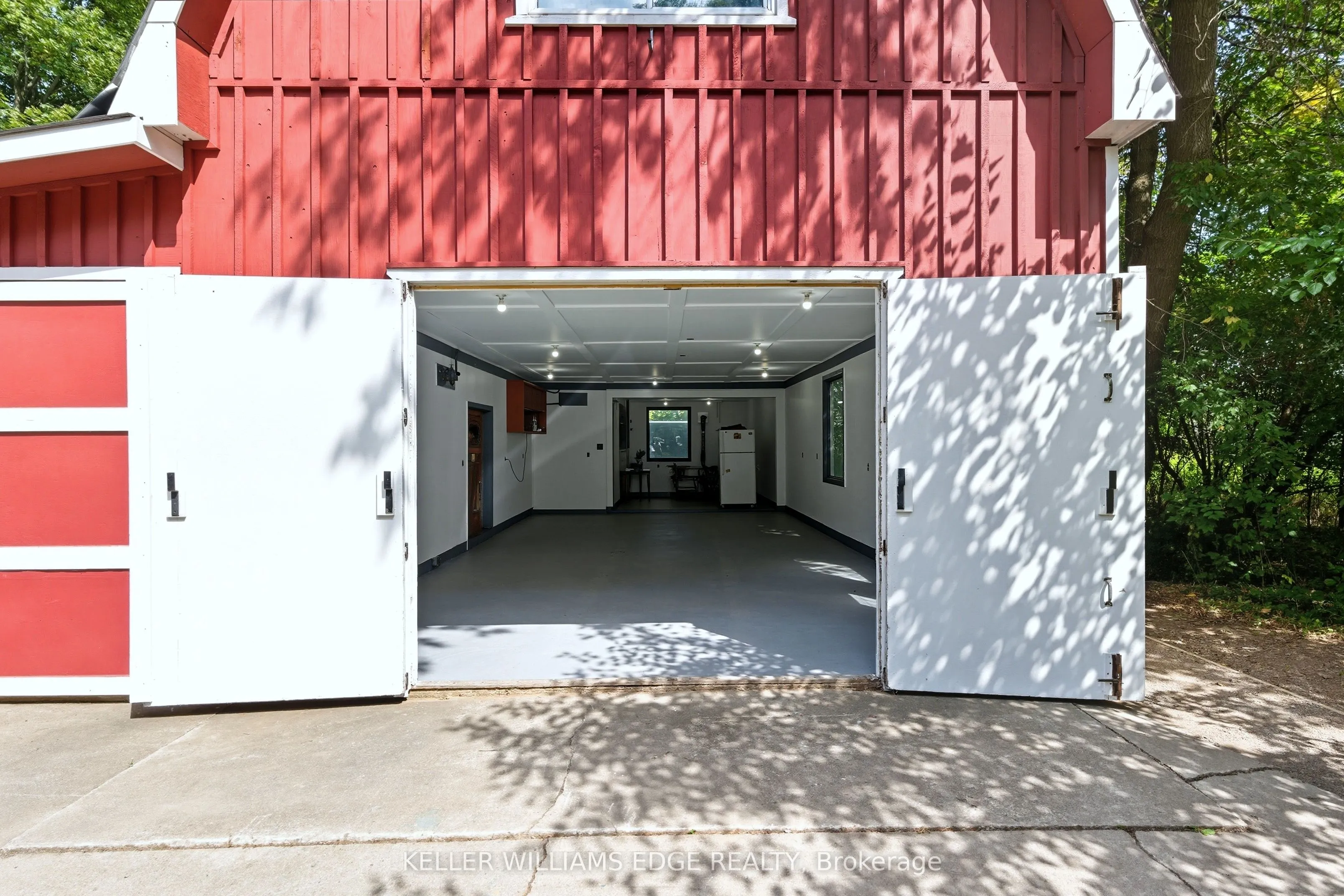 1402 Hwy 6