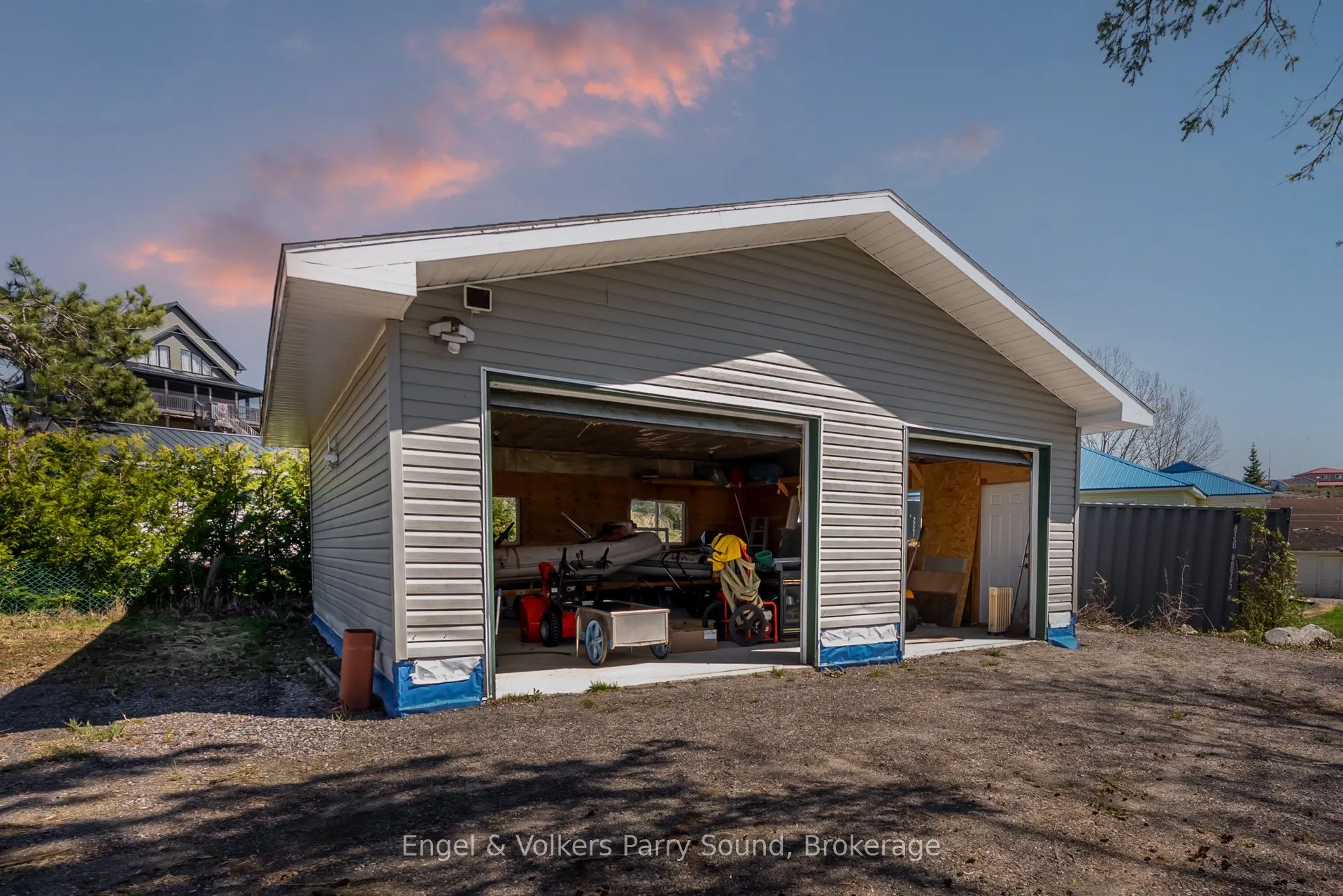 1 Holland Avenue