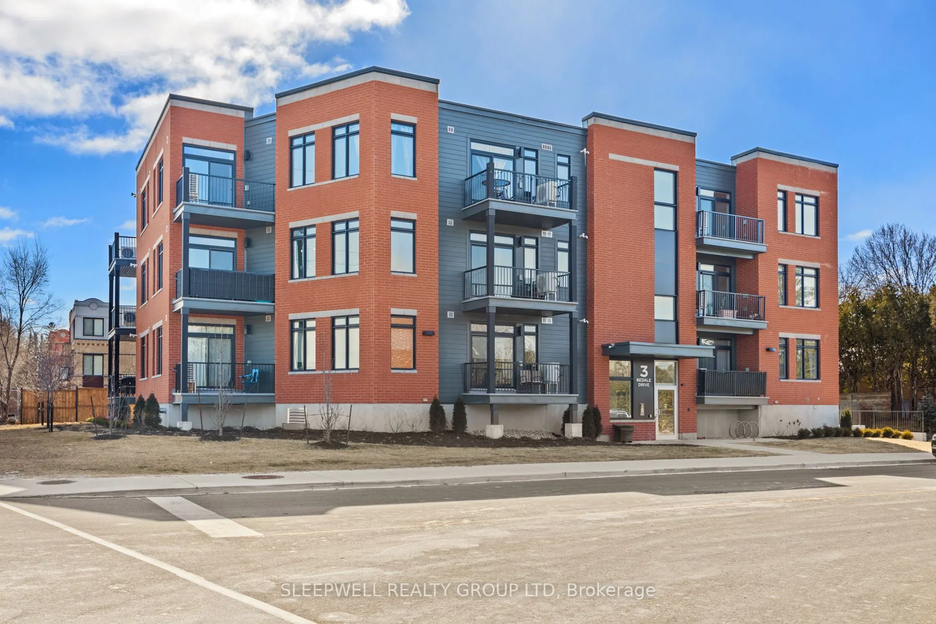 3 BEDALE Drive, #204