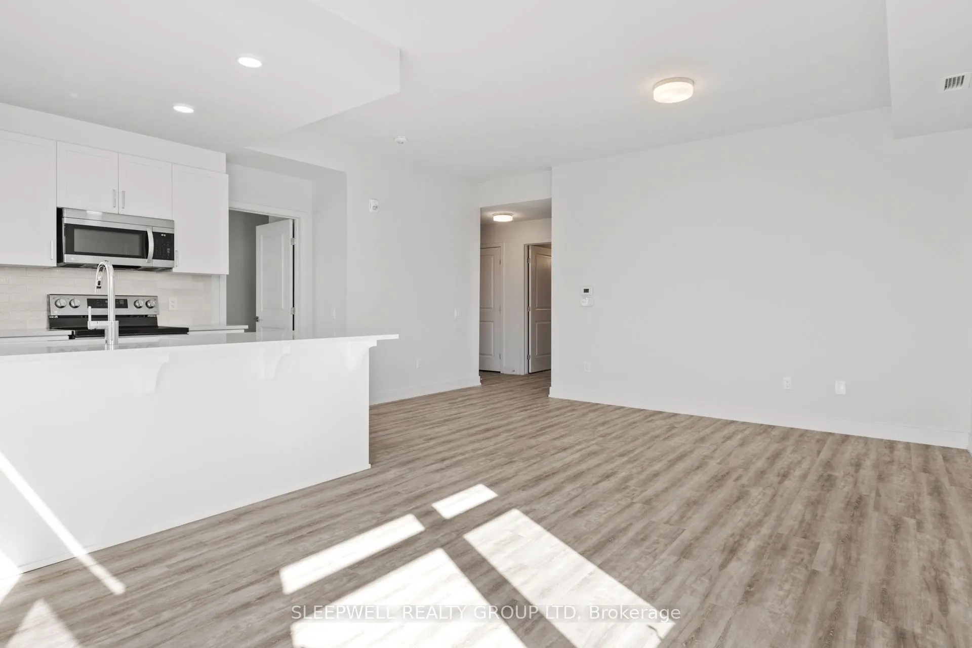3 BEDALE Drive, #204