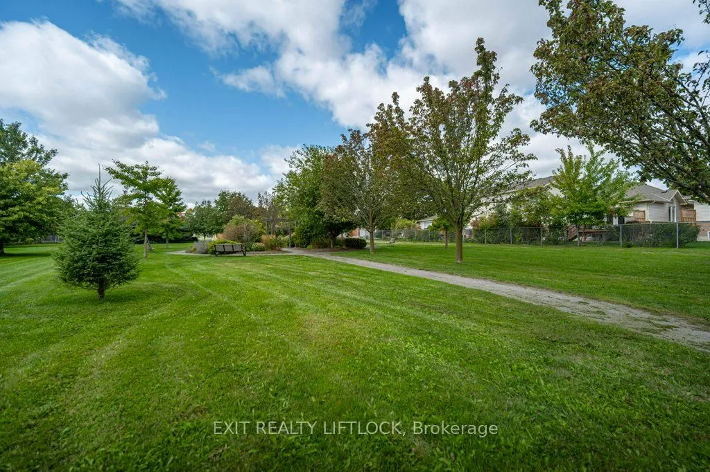 861 Wentworth Street, #4