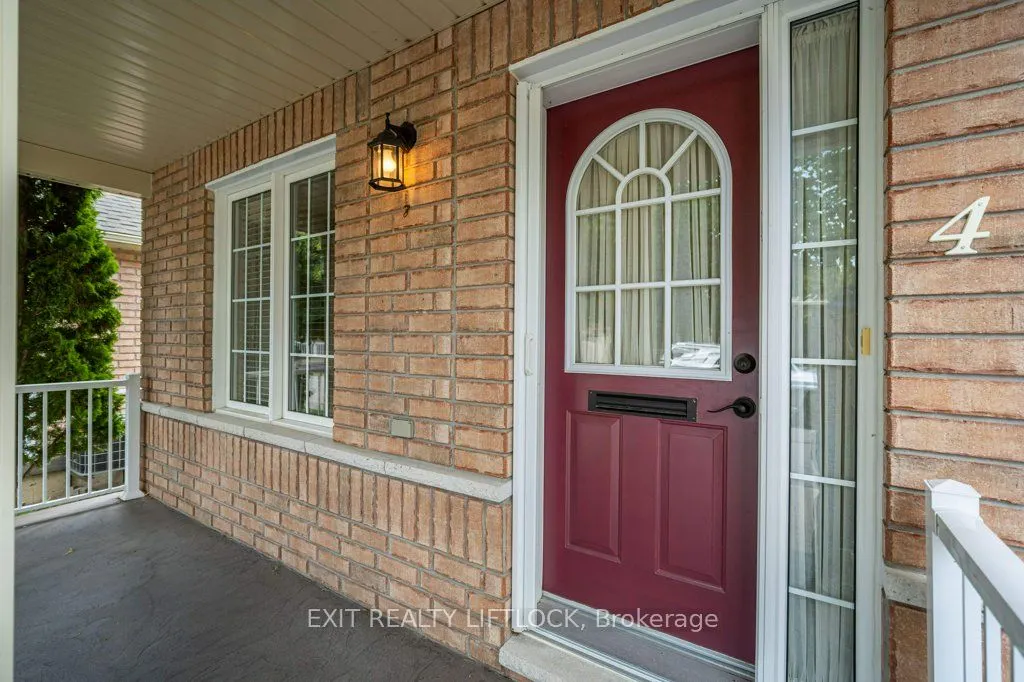 861 Wentworth Street, #4