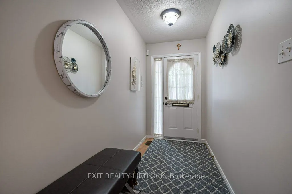 861 Wentworth Street, #4
