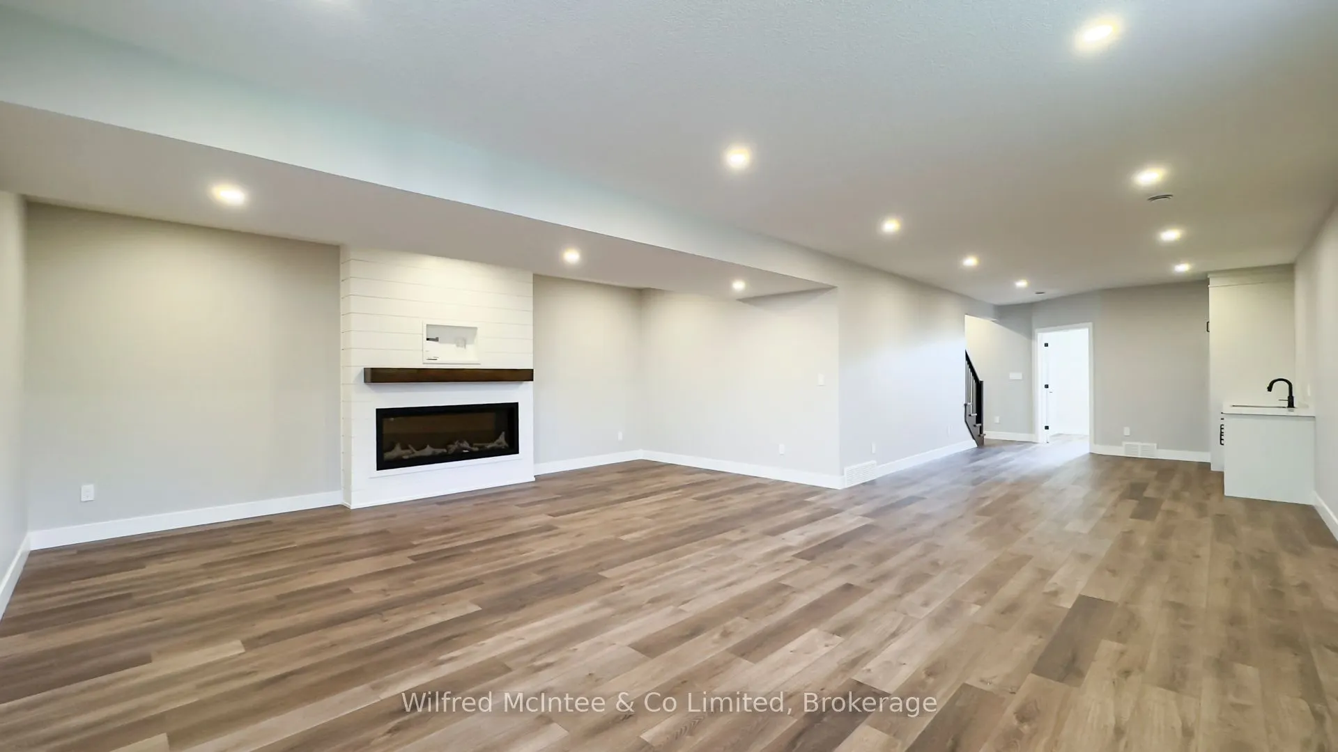 105 Devinwood Avenue