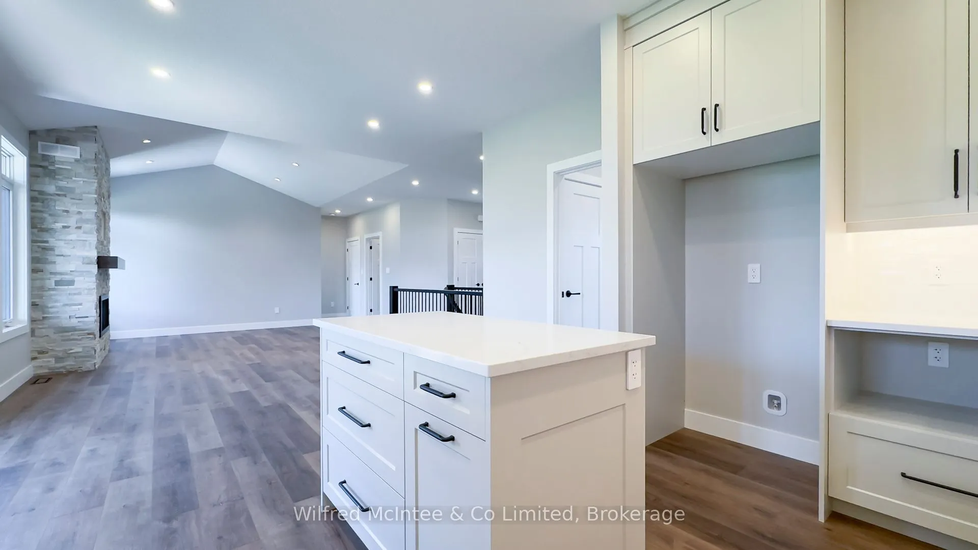 105 Devinwood Avenue