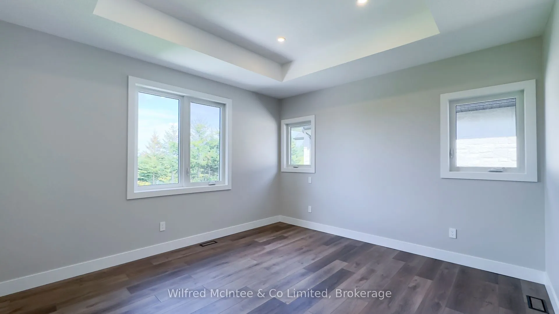 105 Devinwood Avenue