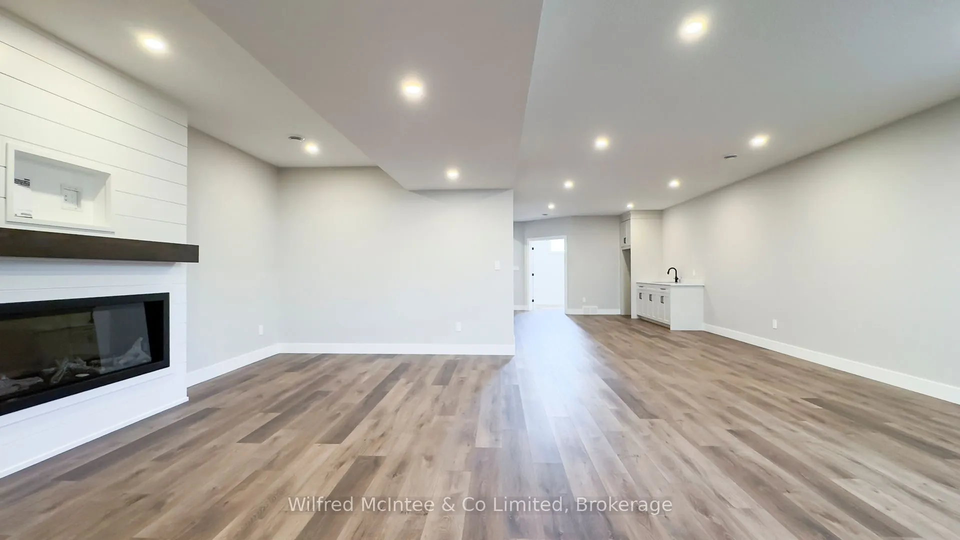 105 Devinwood Avenue