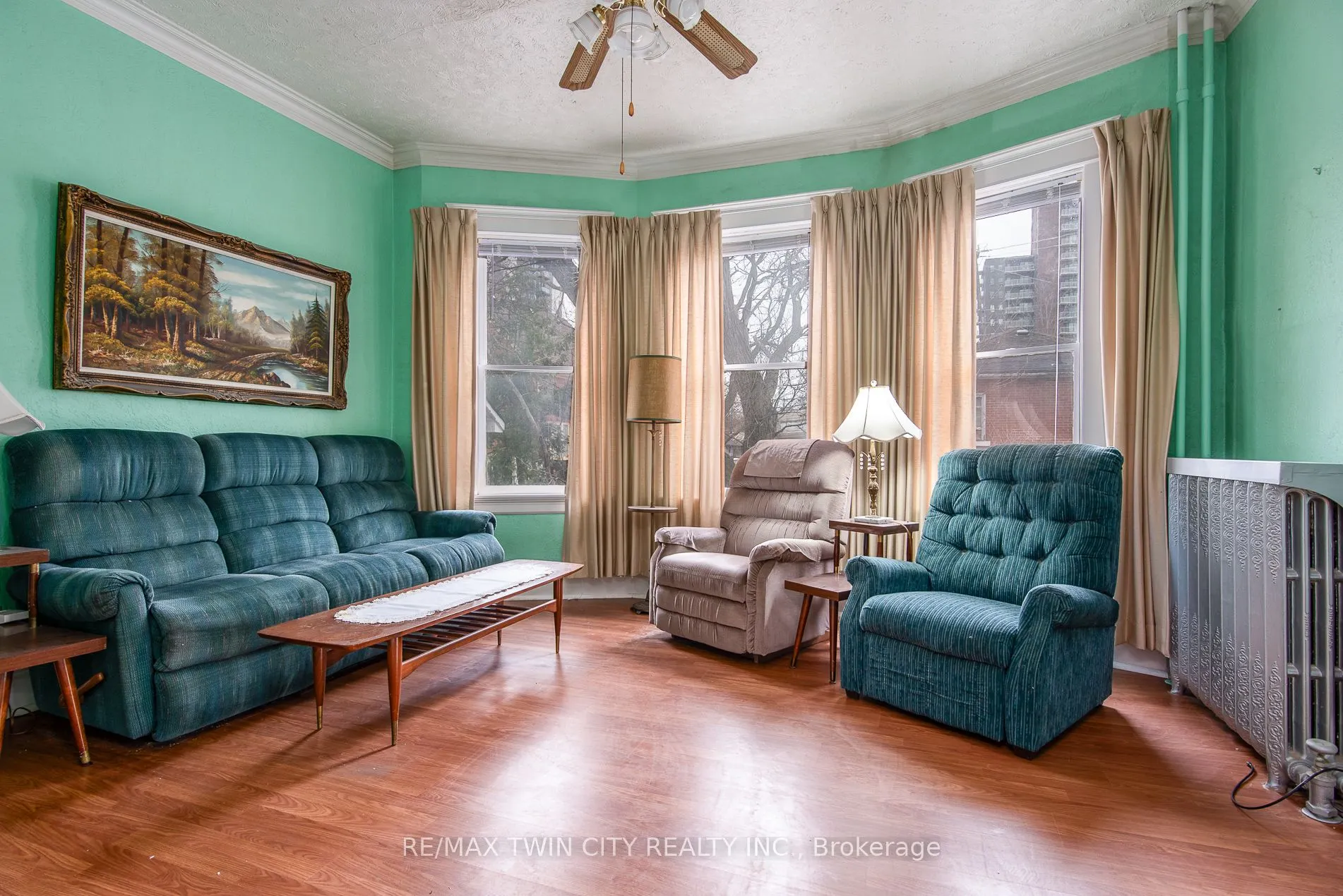 27 Noecker Street