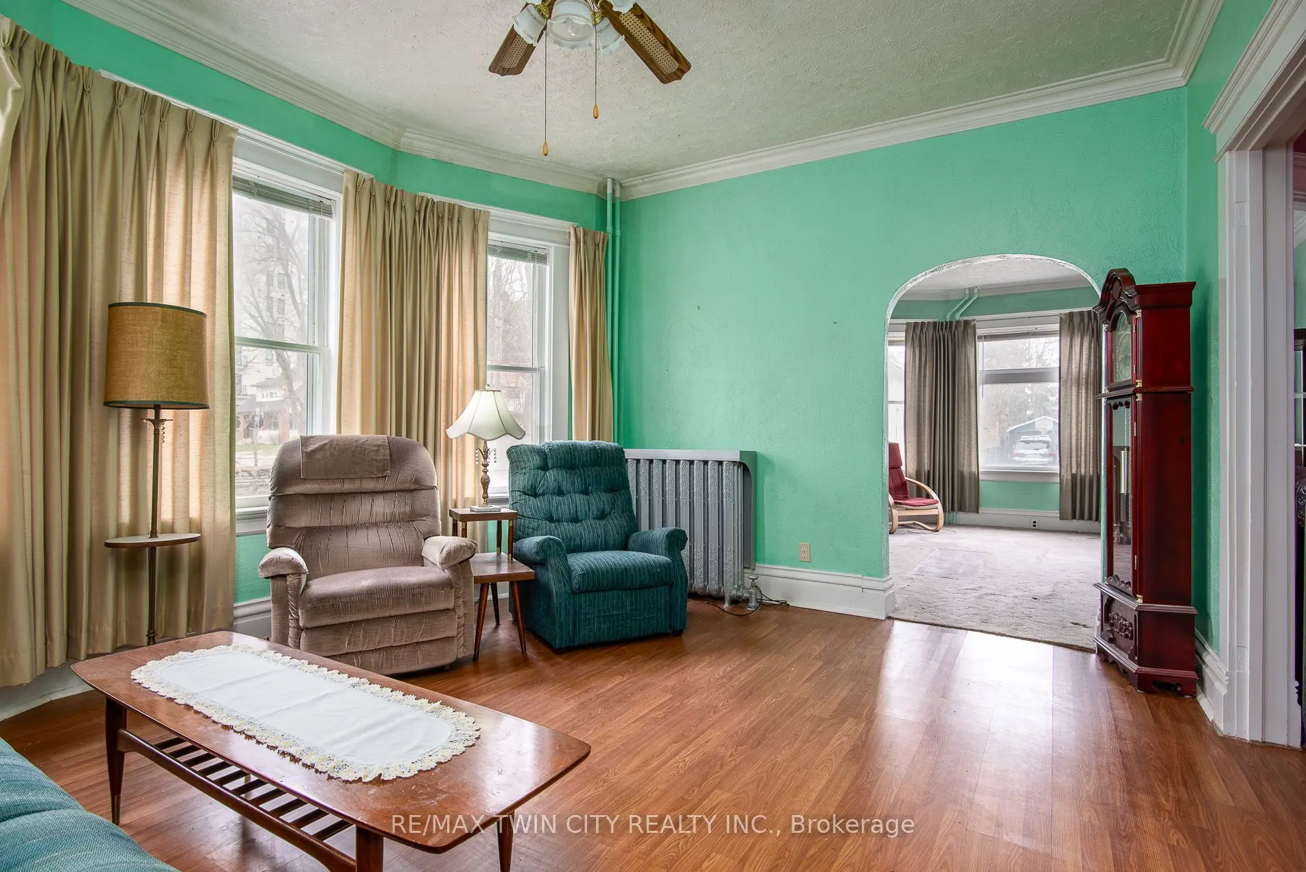 27 Noecker Street