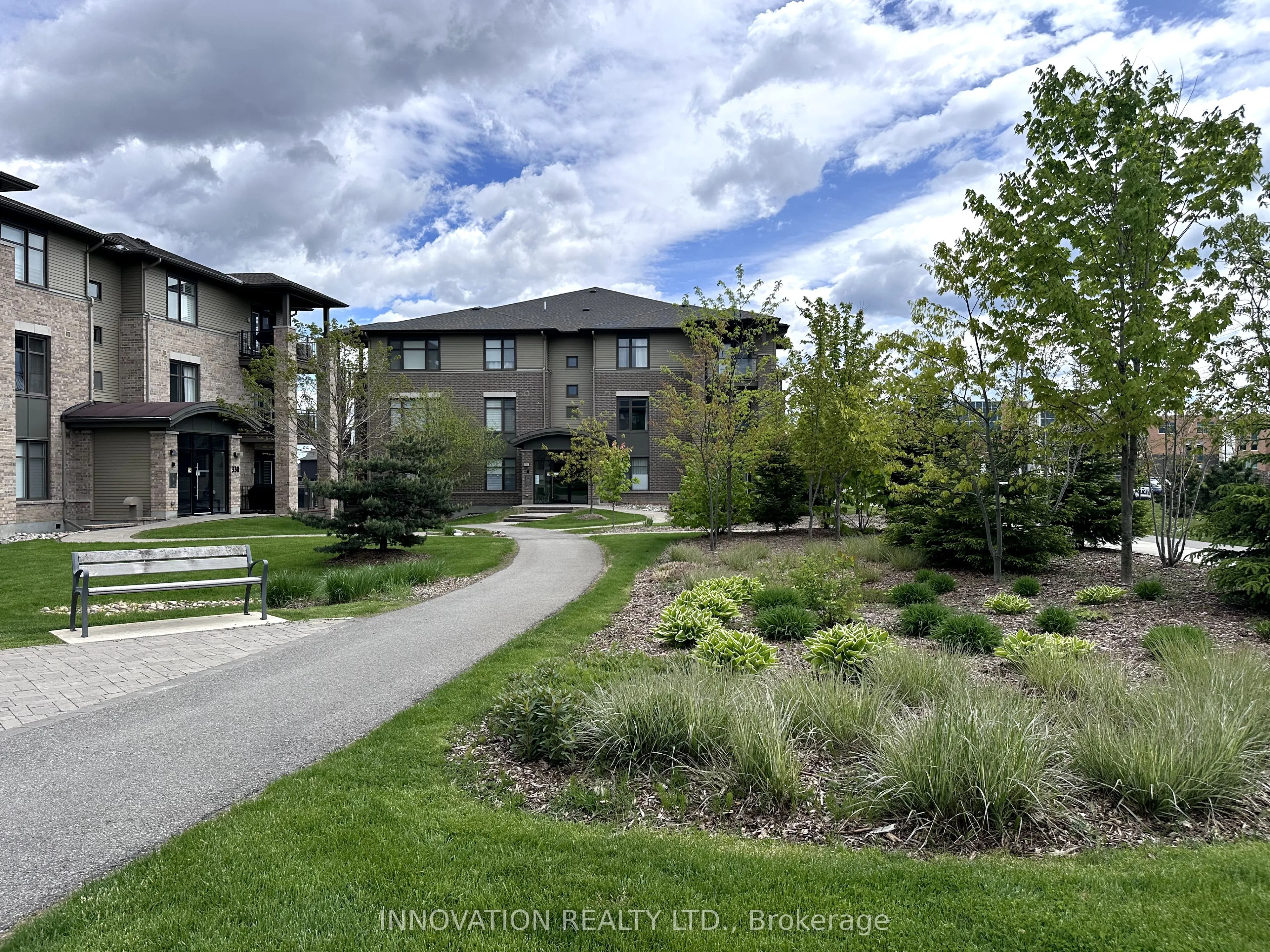 320 Jatoba, #103