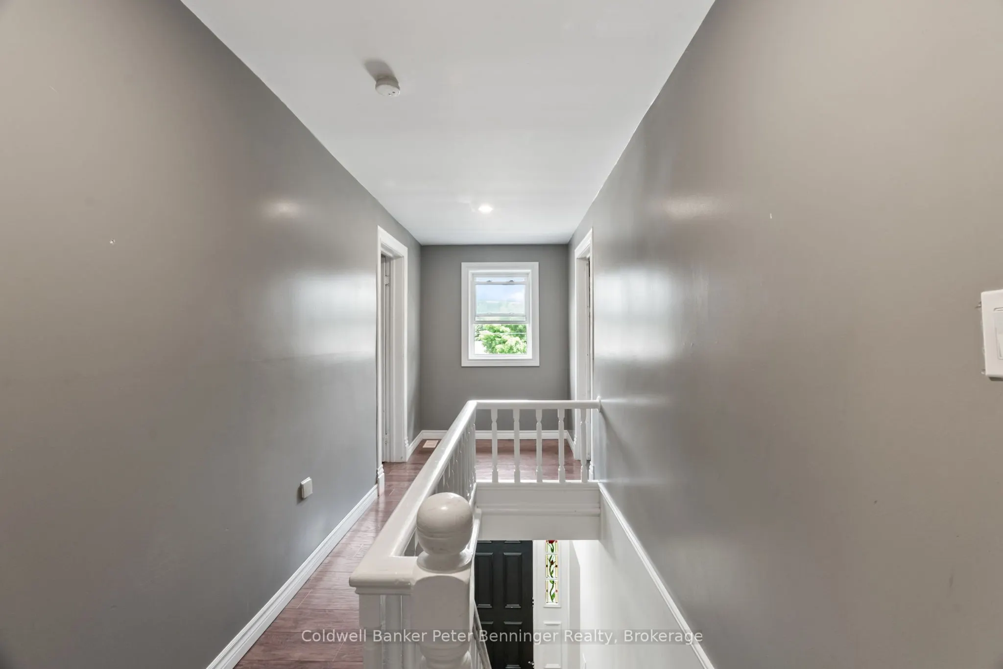 12 Peter Street S