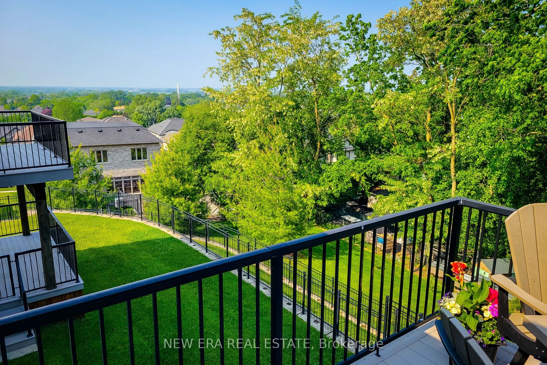 32 Ridgeview Crescent, #14