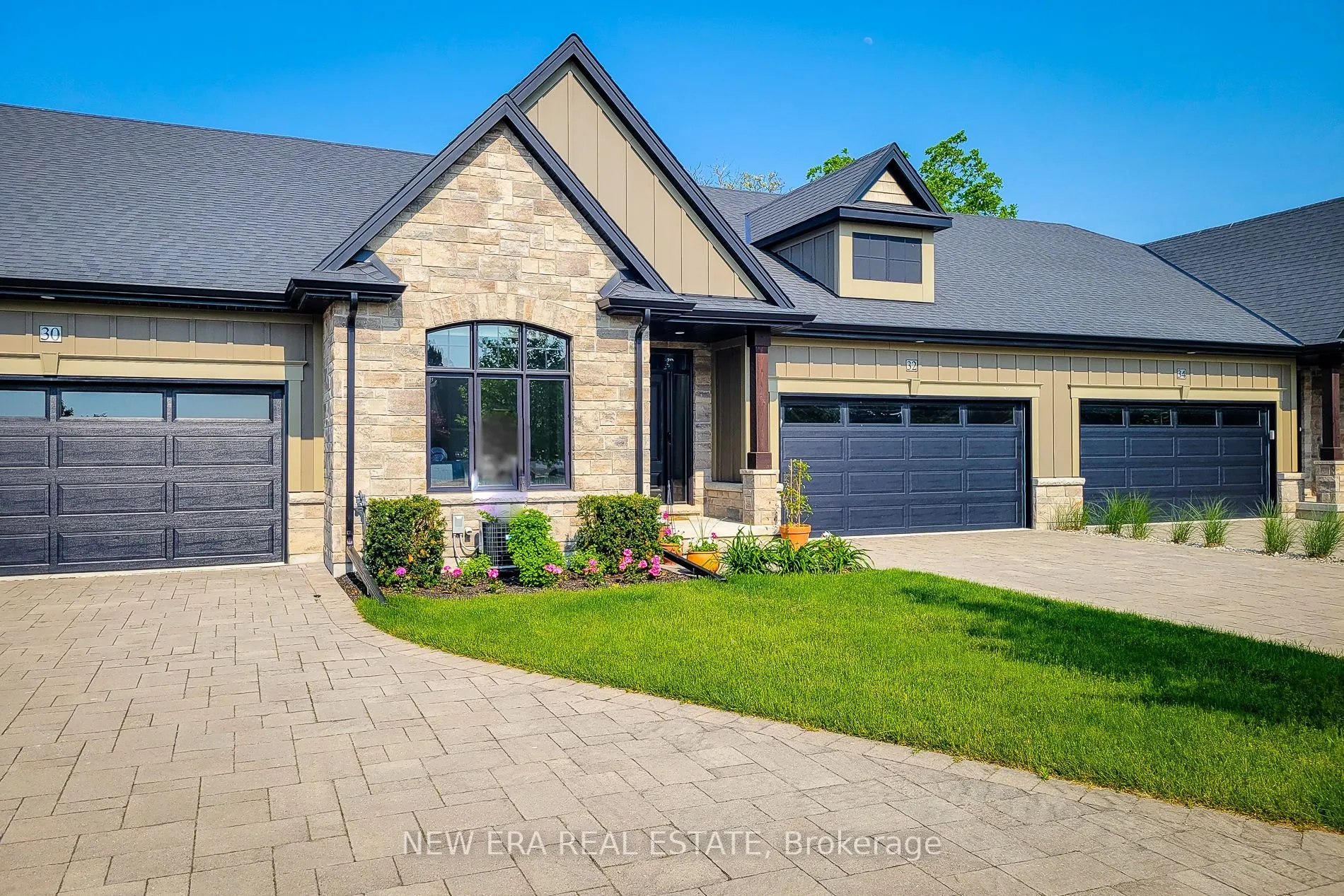 32 Ridgeview Crescent, #14
