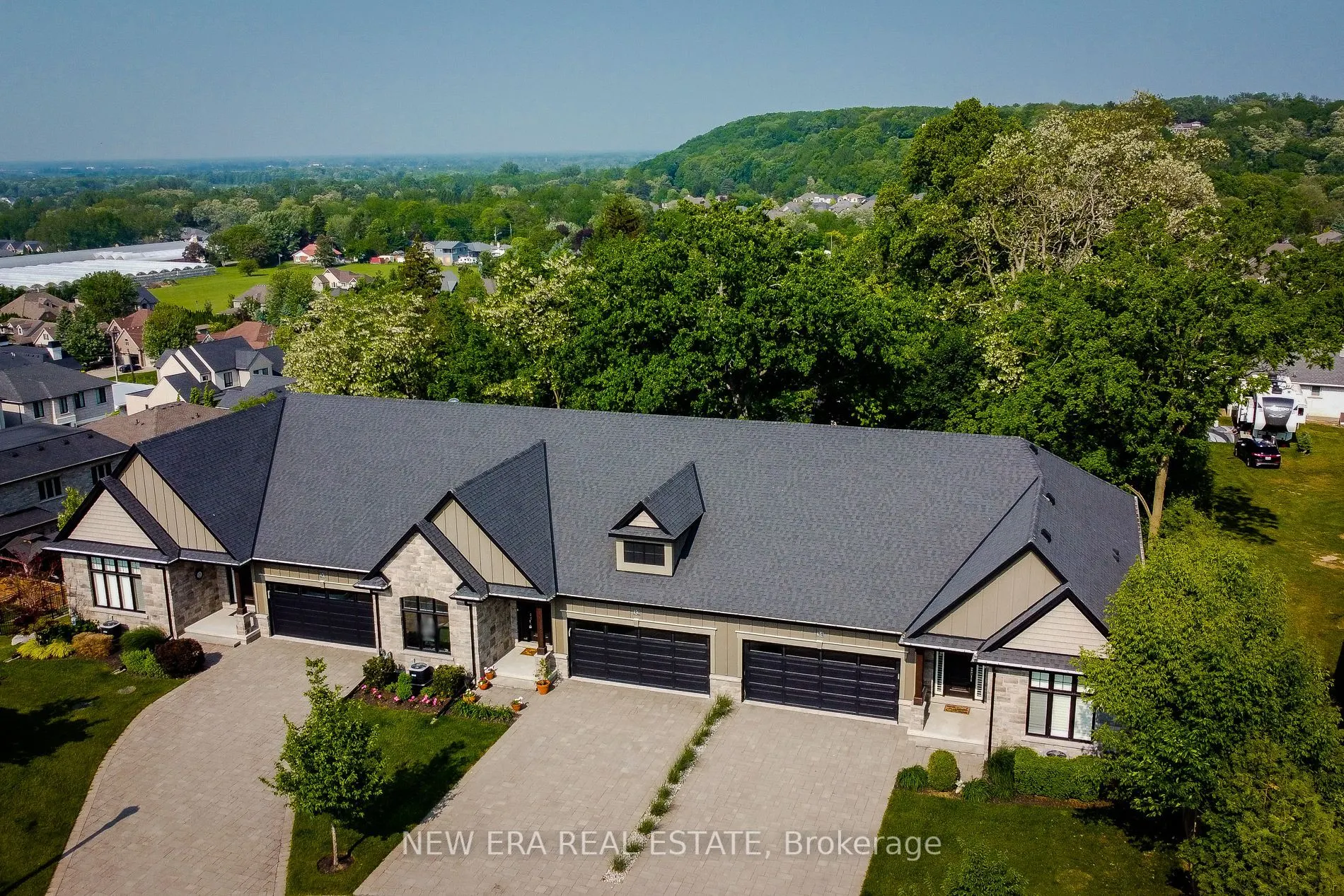 32 Ridgeview Crescent, #14