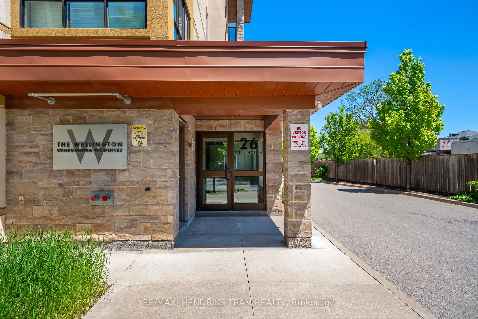 26 Wellington Street, #102
