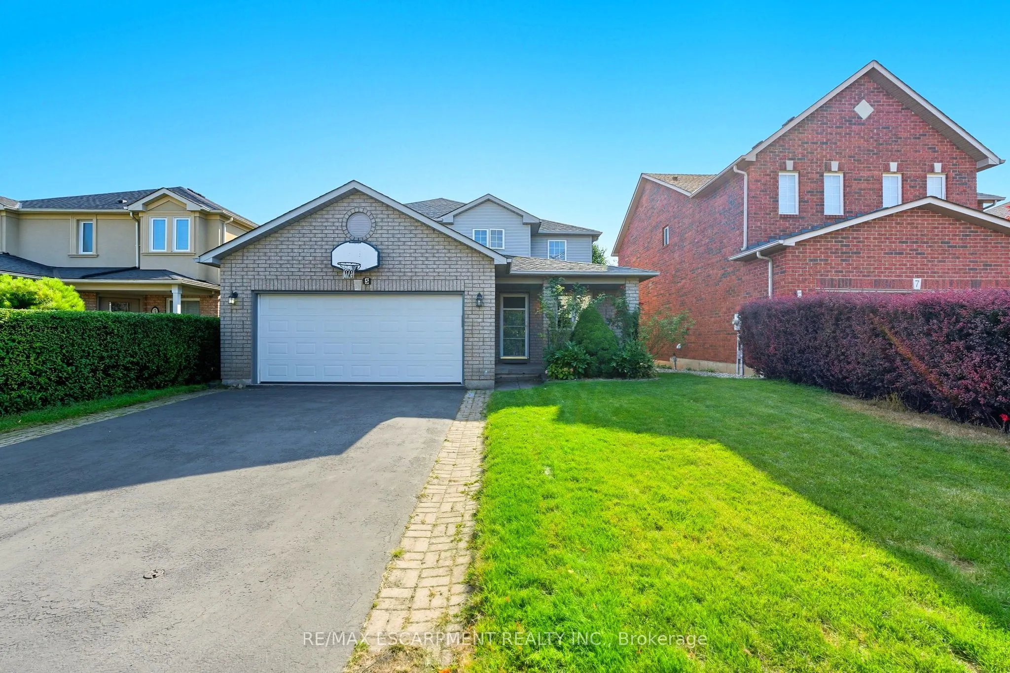 5 Chesapeake Drive