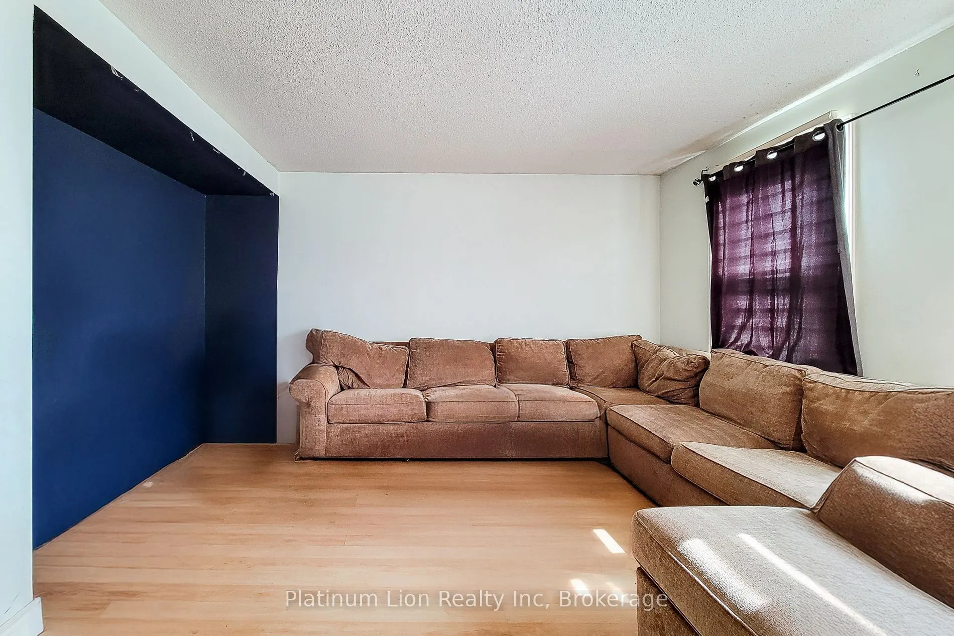 1255 Upper Gage Avenue, #6