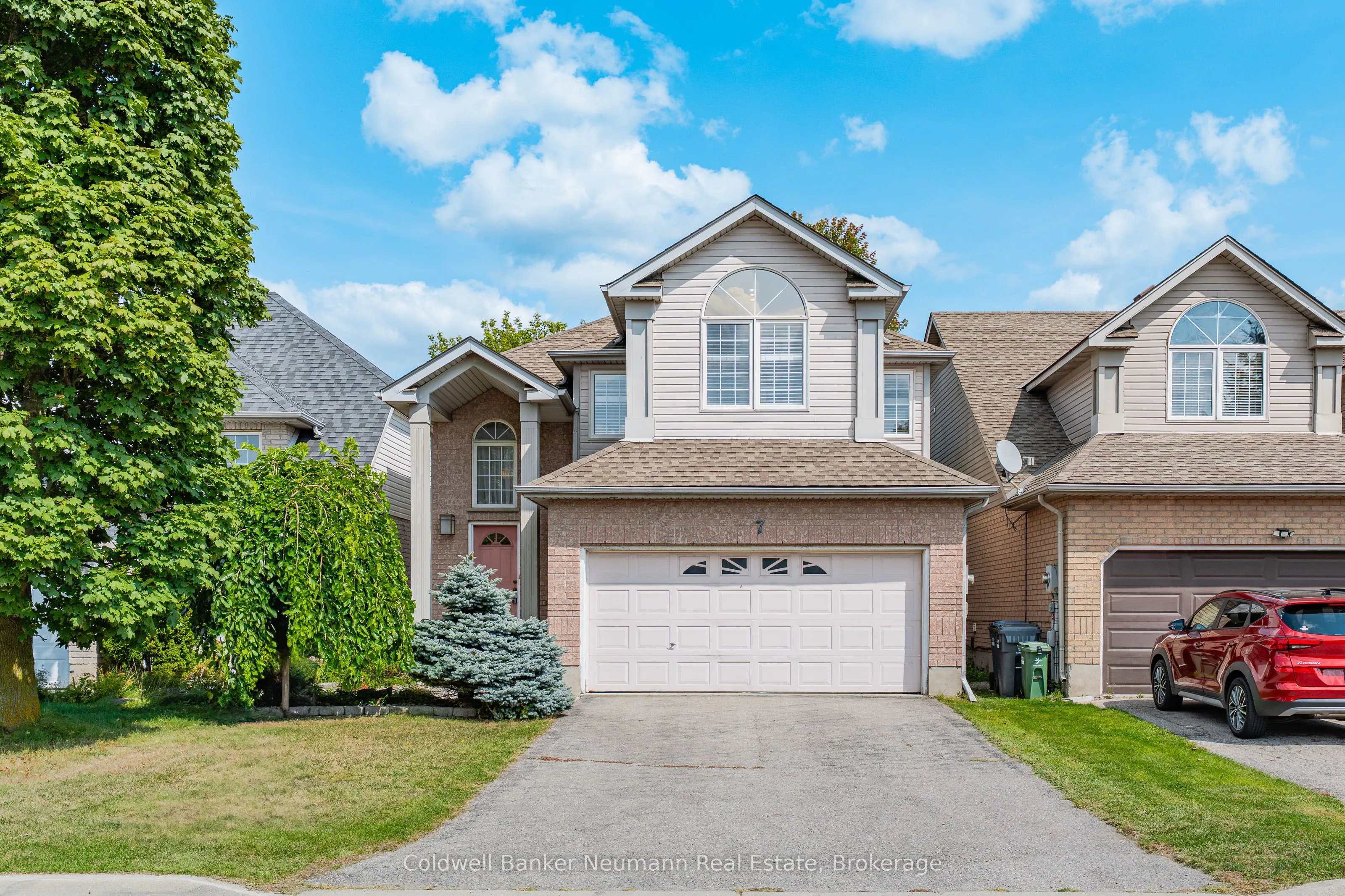 7 Camm Crescent