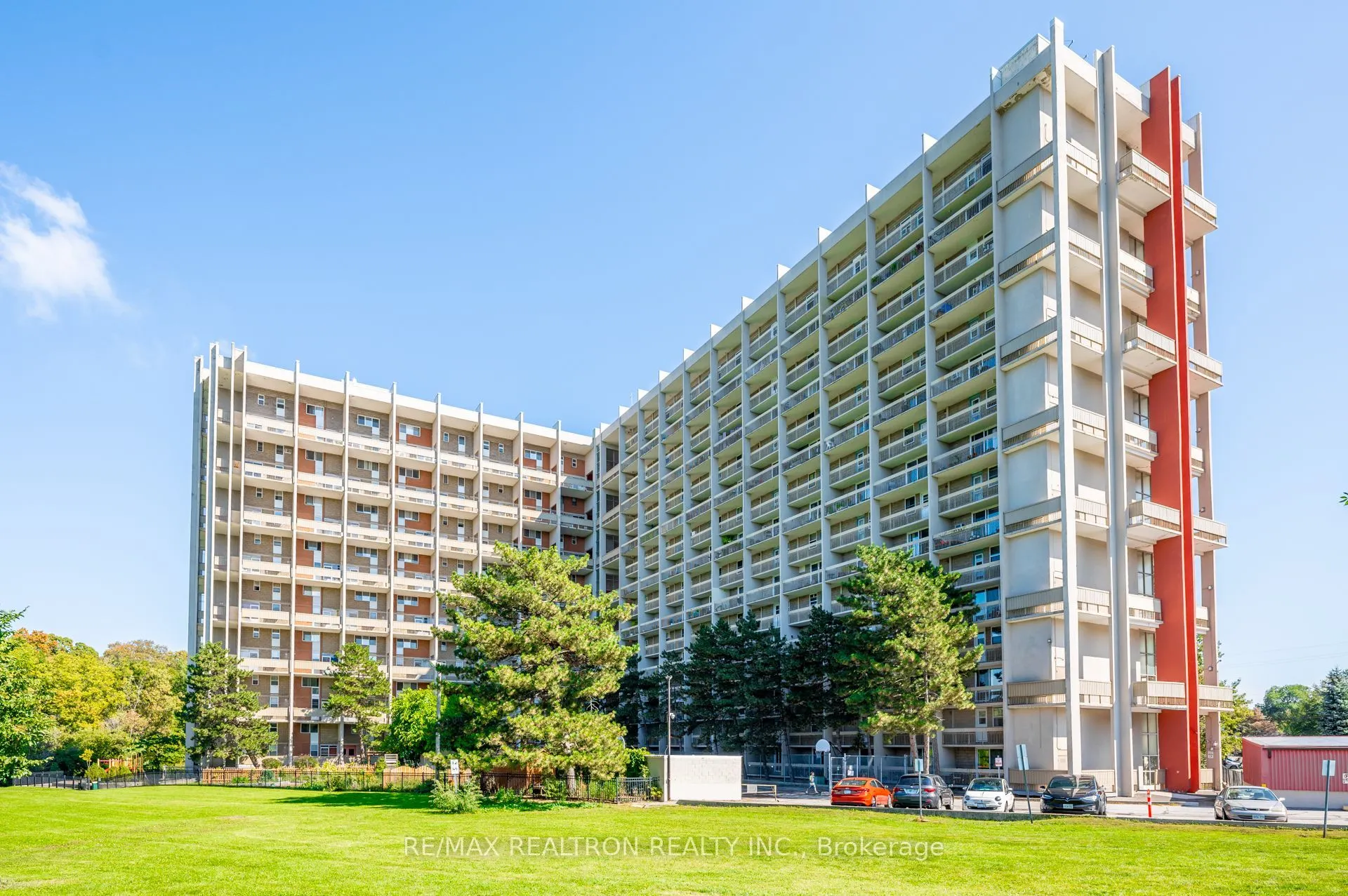 350 Quigley Road, #421