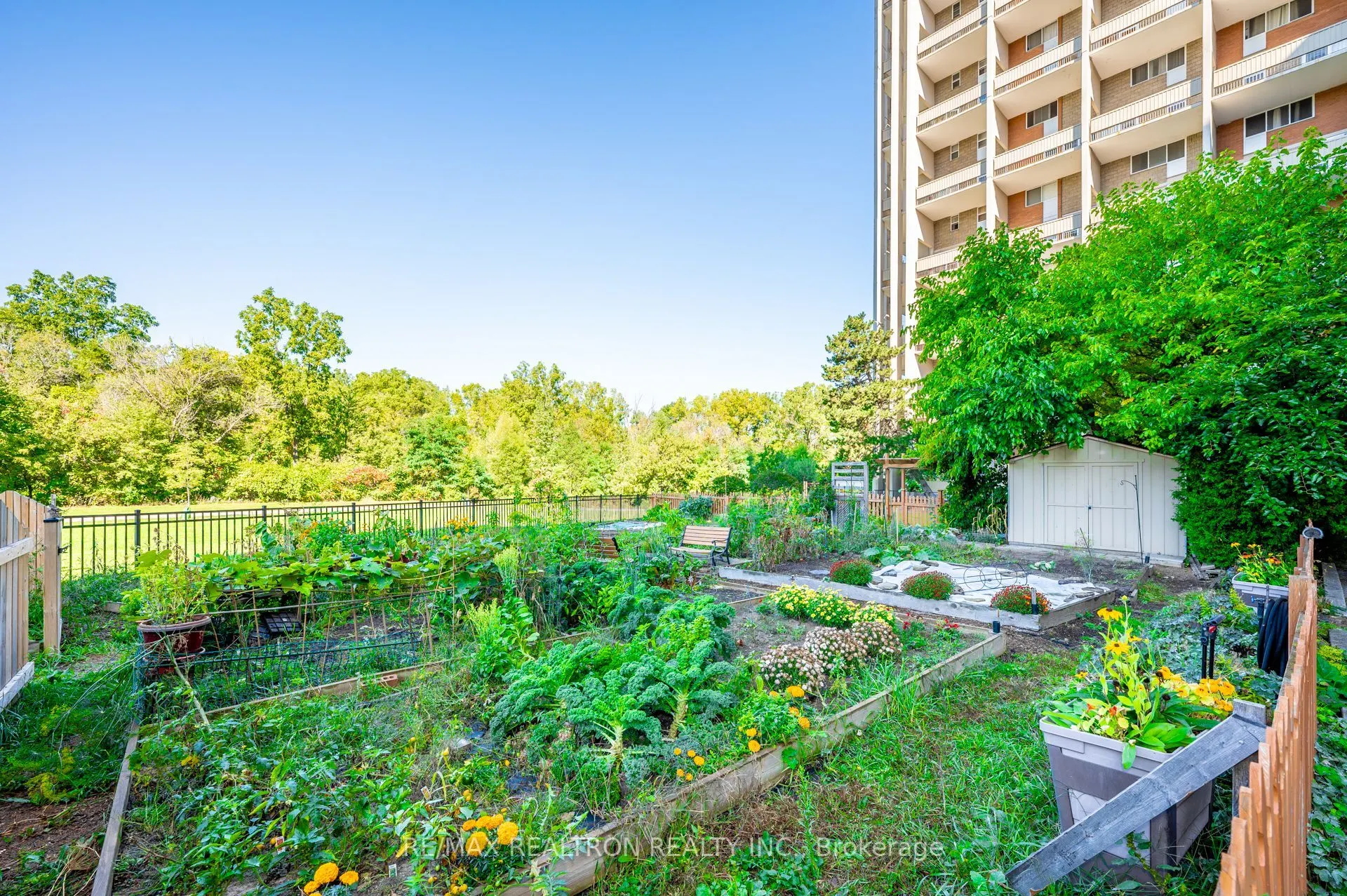 350 Quigley Road, #421