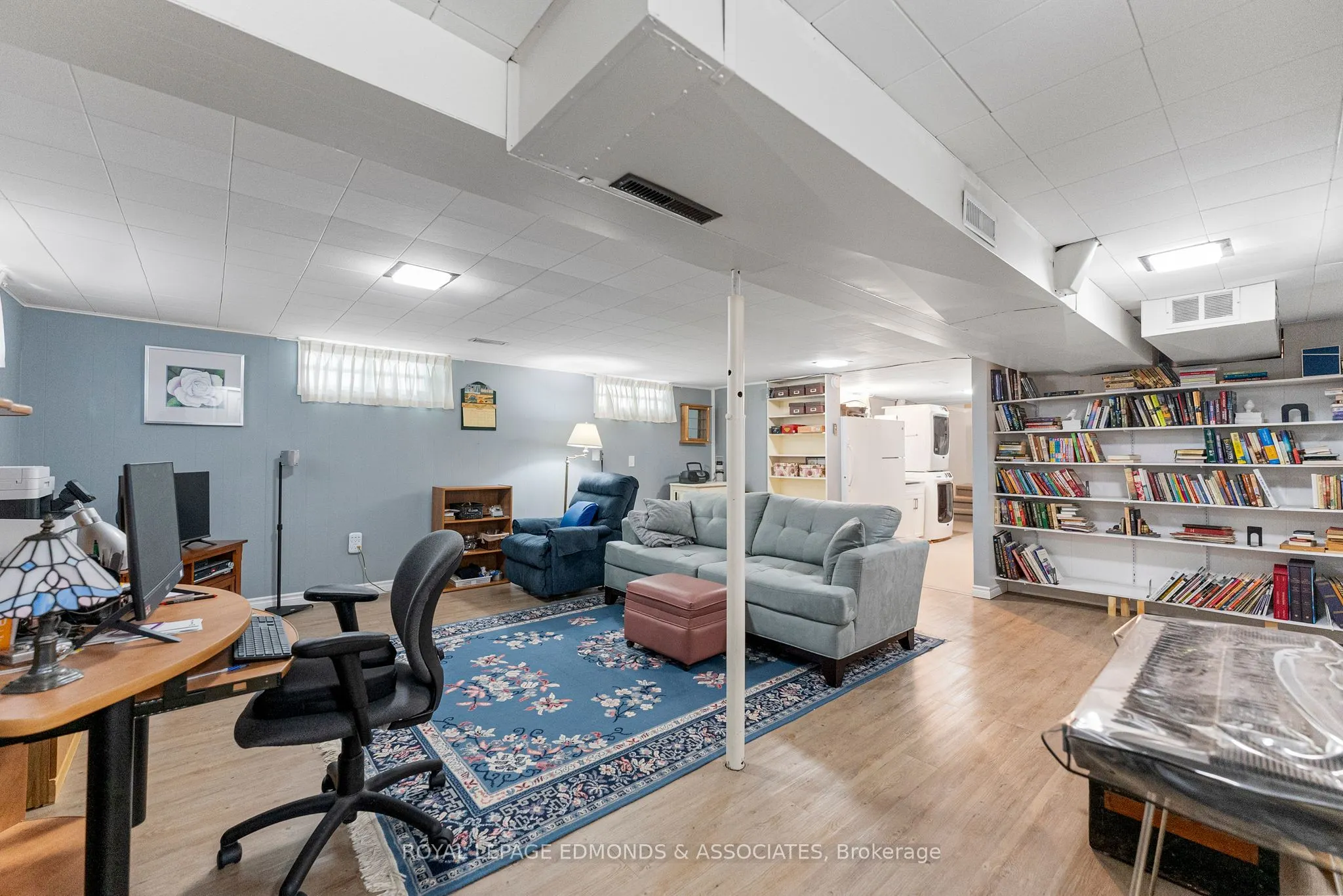594 Elizabeth Street