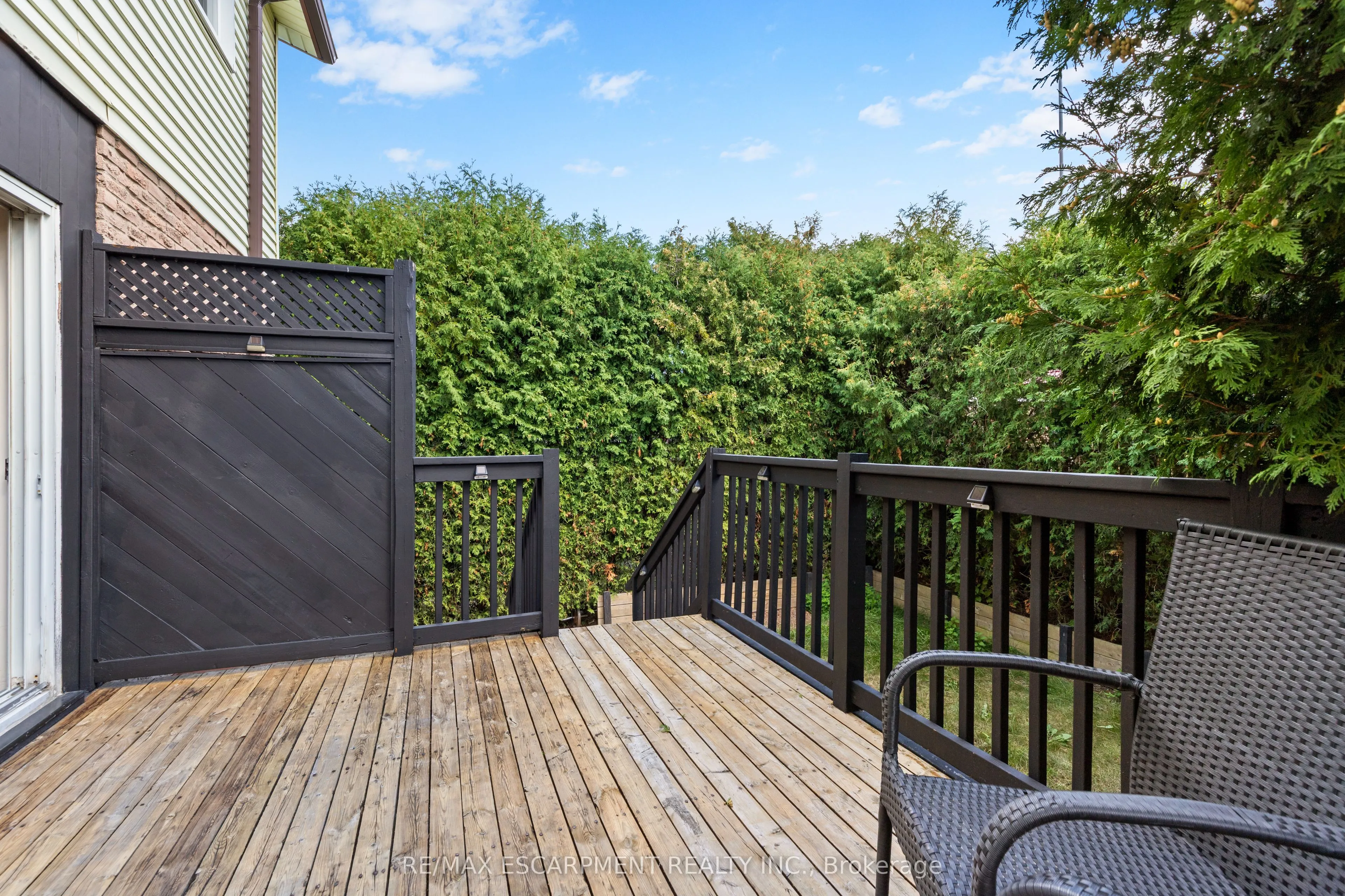 79 Adis Avenue
