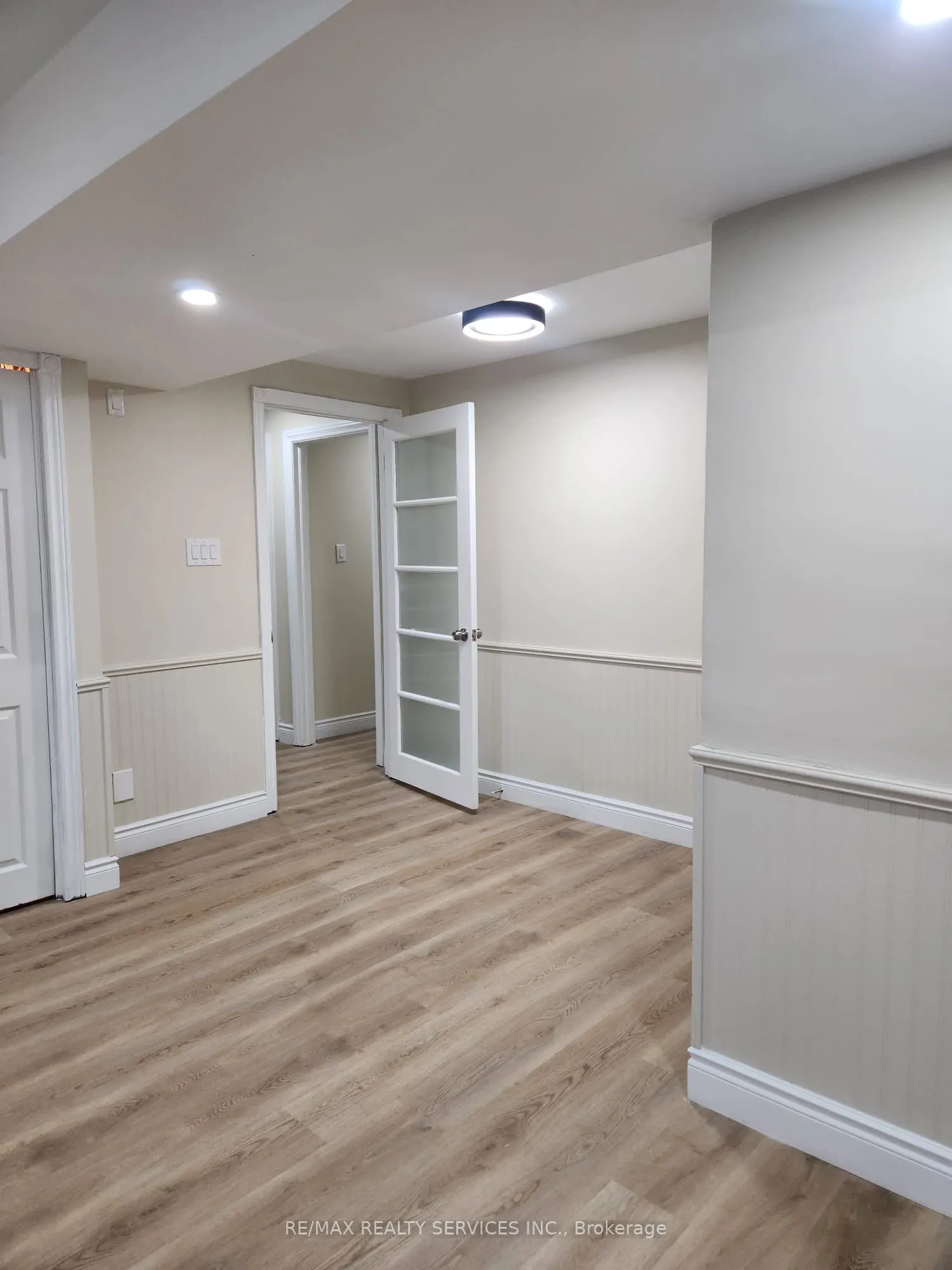 464 Thorndale Drive, #BASEMENT