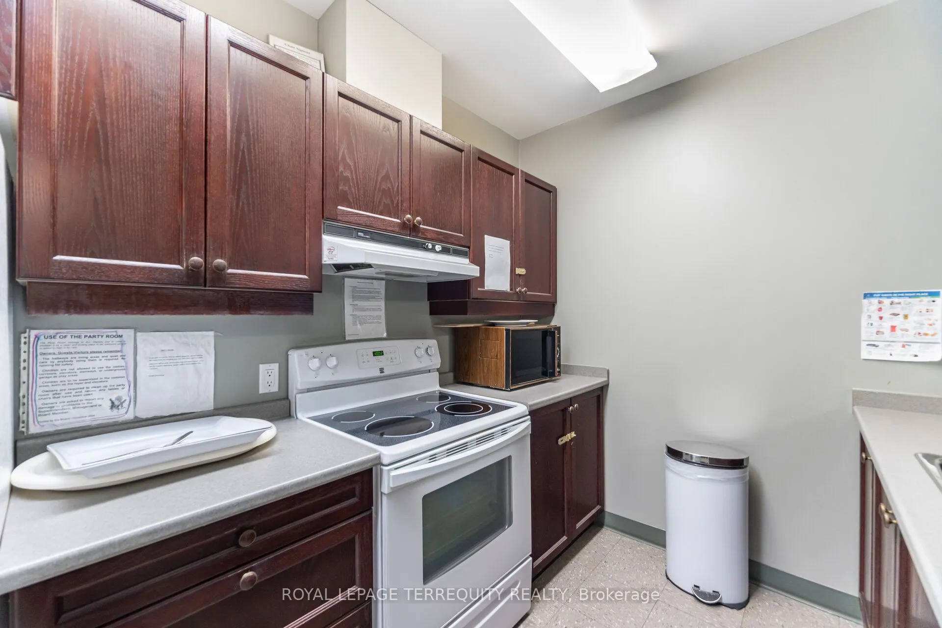77 GOVERNORS Road, #204