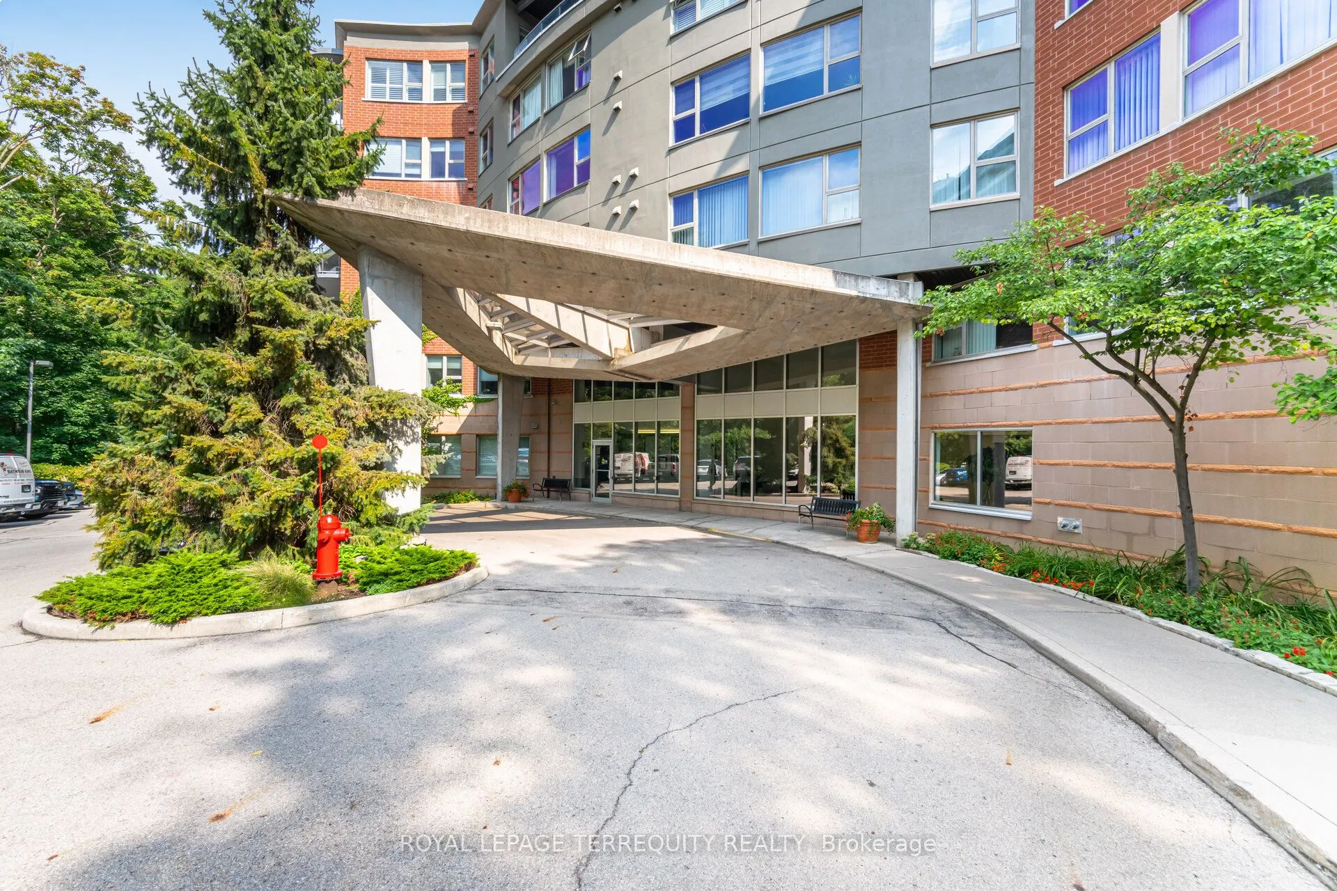 77 GOVERNORS Road, #204