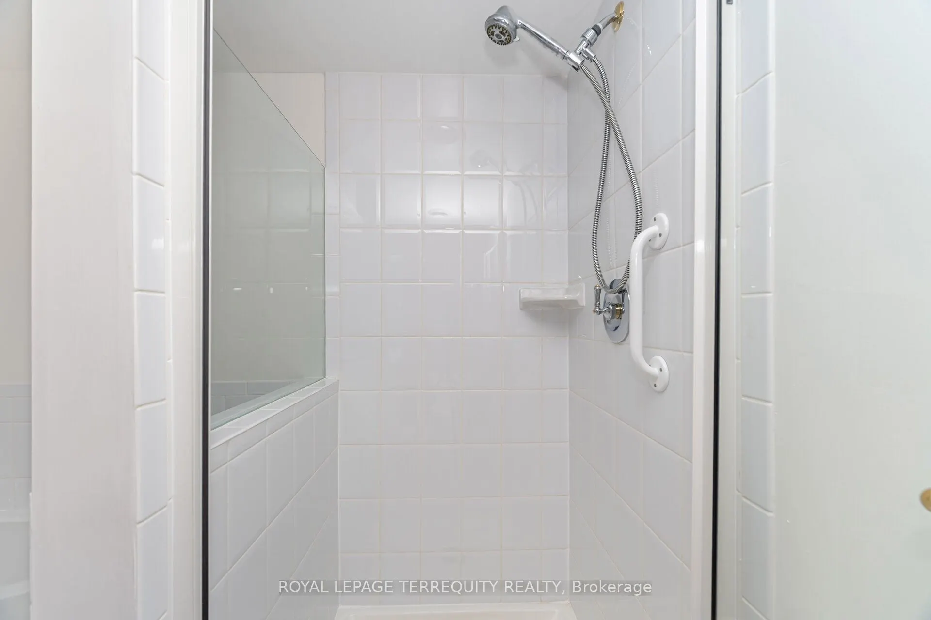 77 GOVERNORS Road, #204