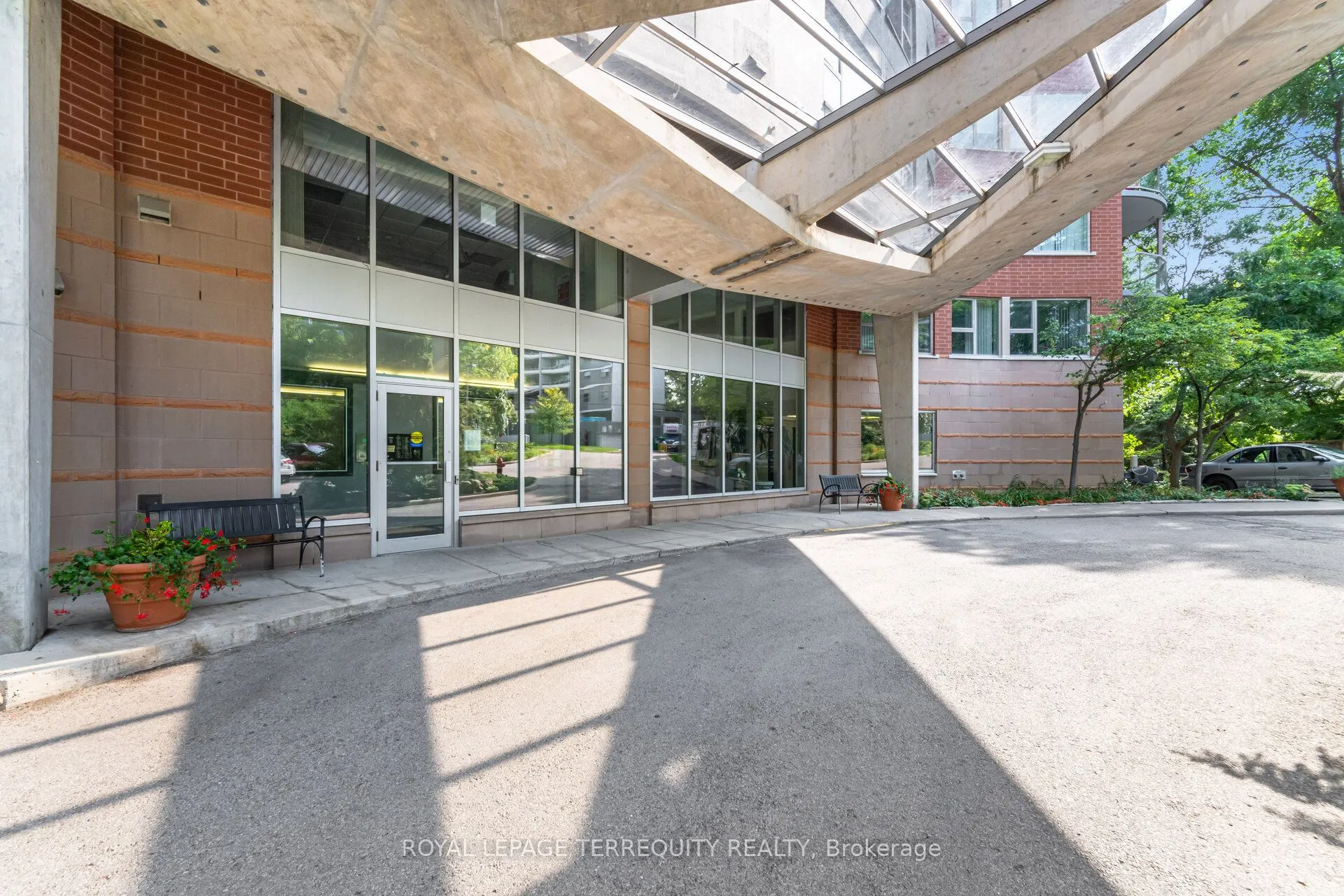 77 GOVERNORS Road, #204