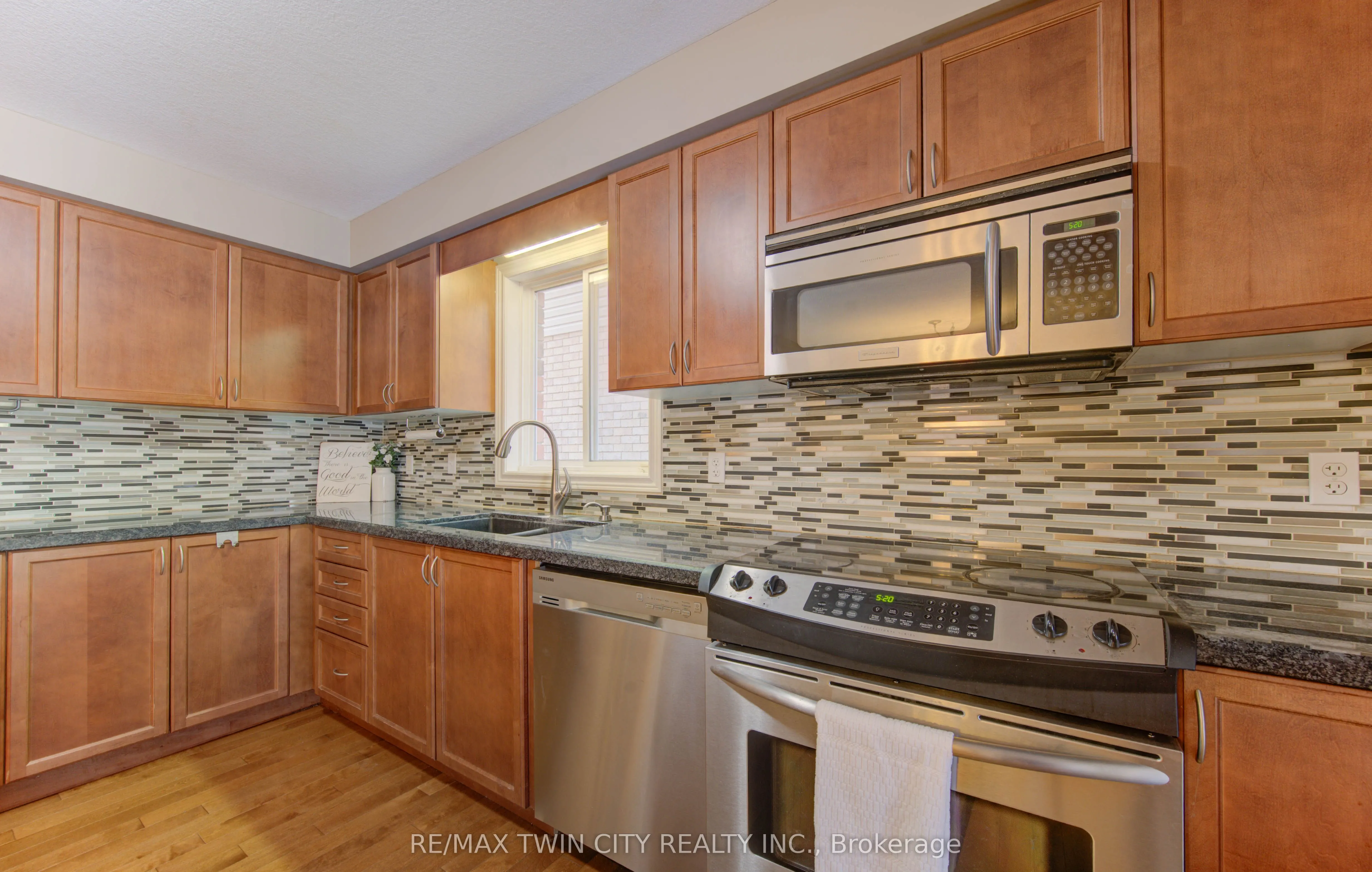 27 Olivewood Way