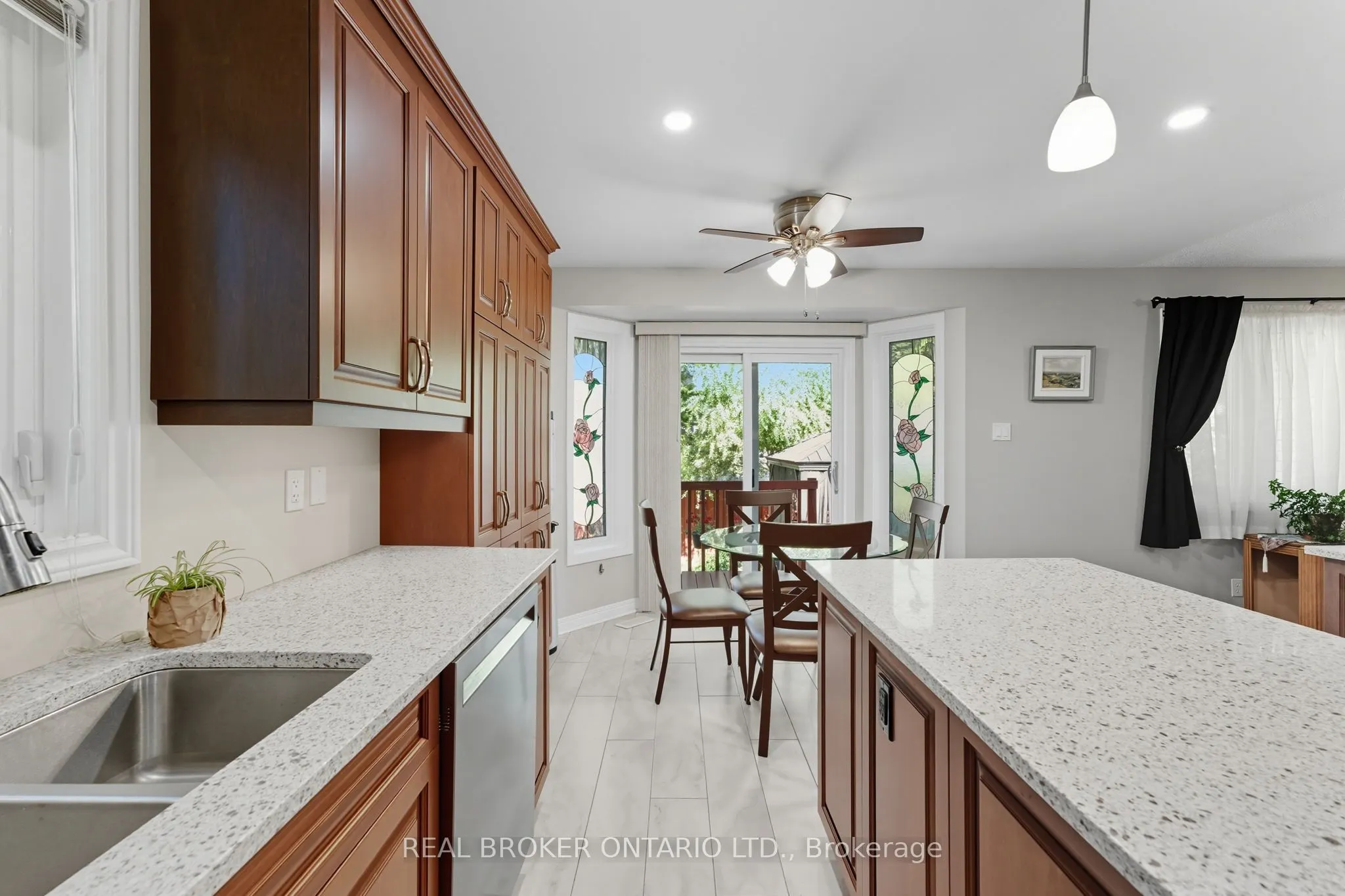 6 Candow Crescent